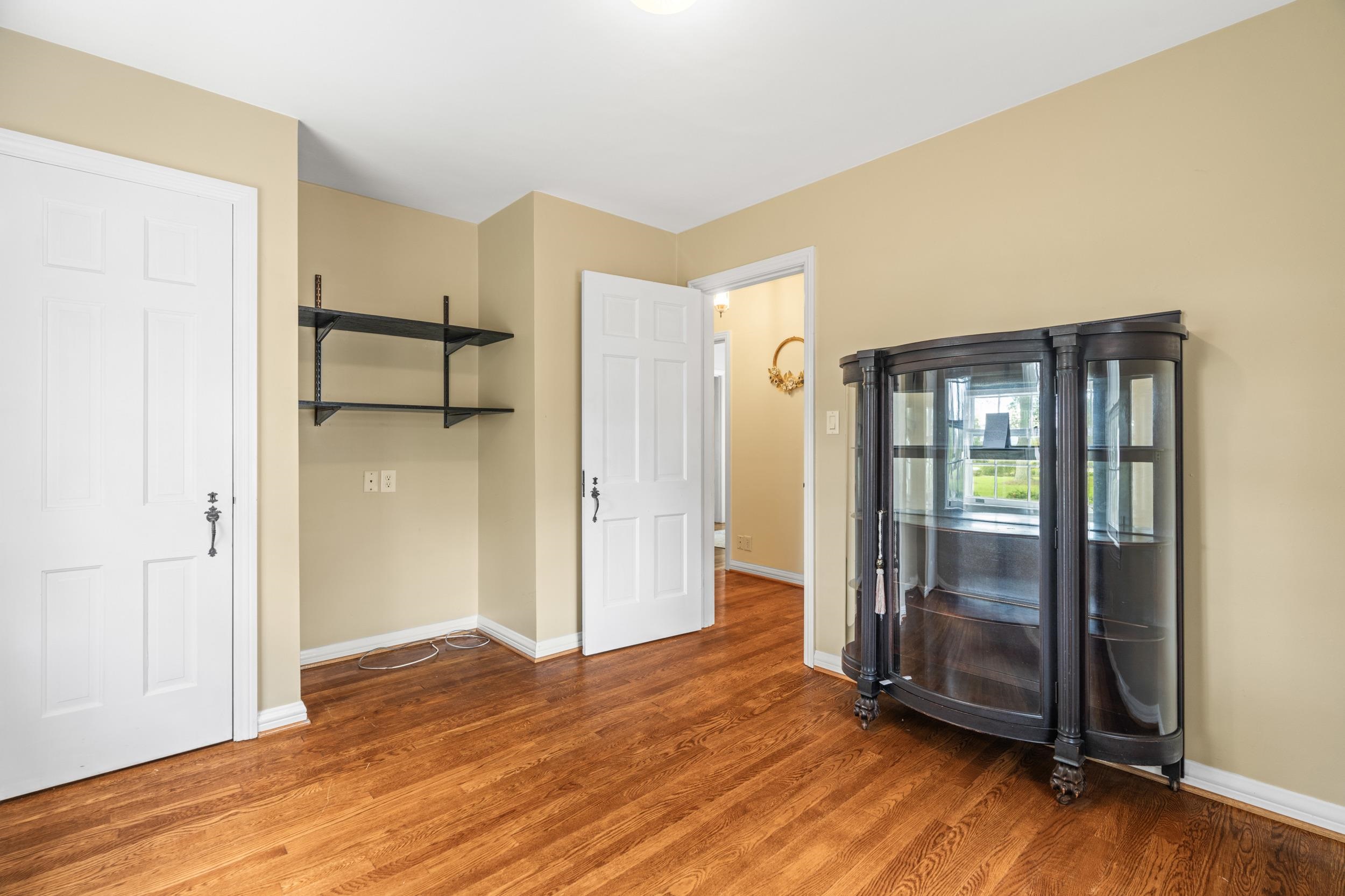 407 CROMPTON RD, WAYNESBORO, Virginia 22980, 5 Bedrooms Bedrooms, ,3 BathroomsBathrooms,Residential,407 CROMPTON RD,669904 MLS # 669904