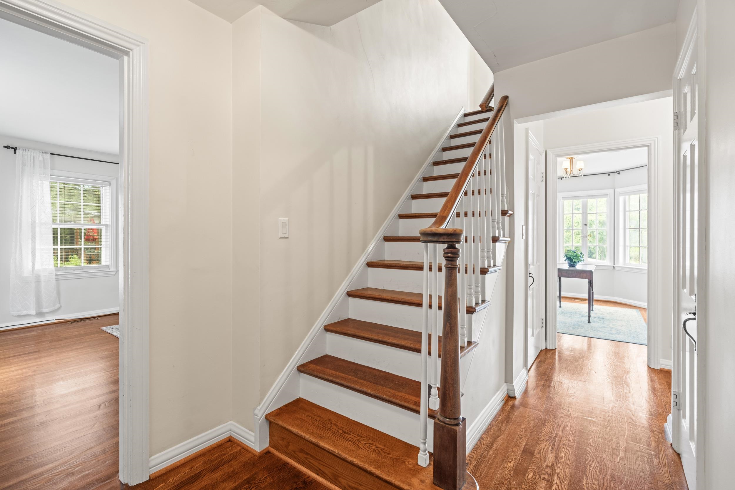 407 CROMPTON RD, WAYNESBORO, Virginia 22980, 5 Bedrooms Bedrooms, ,3 BathroomsBathrooms,Residential,407 CROMPTON RD,669904 MLS # 669904
