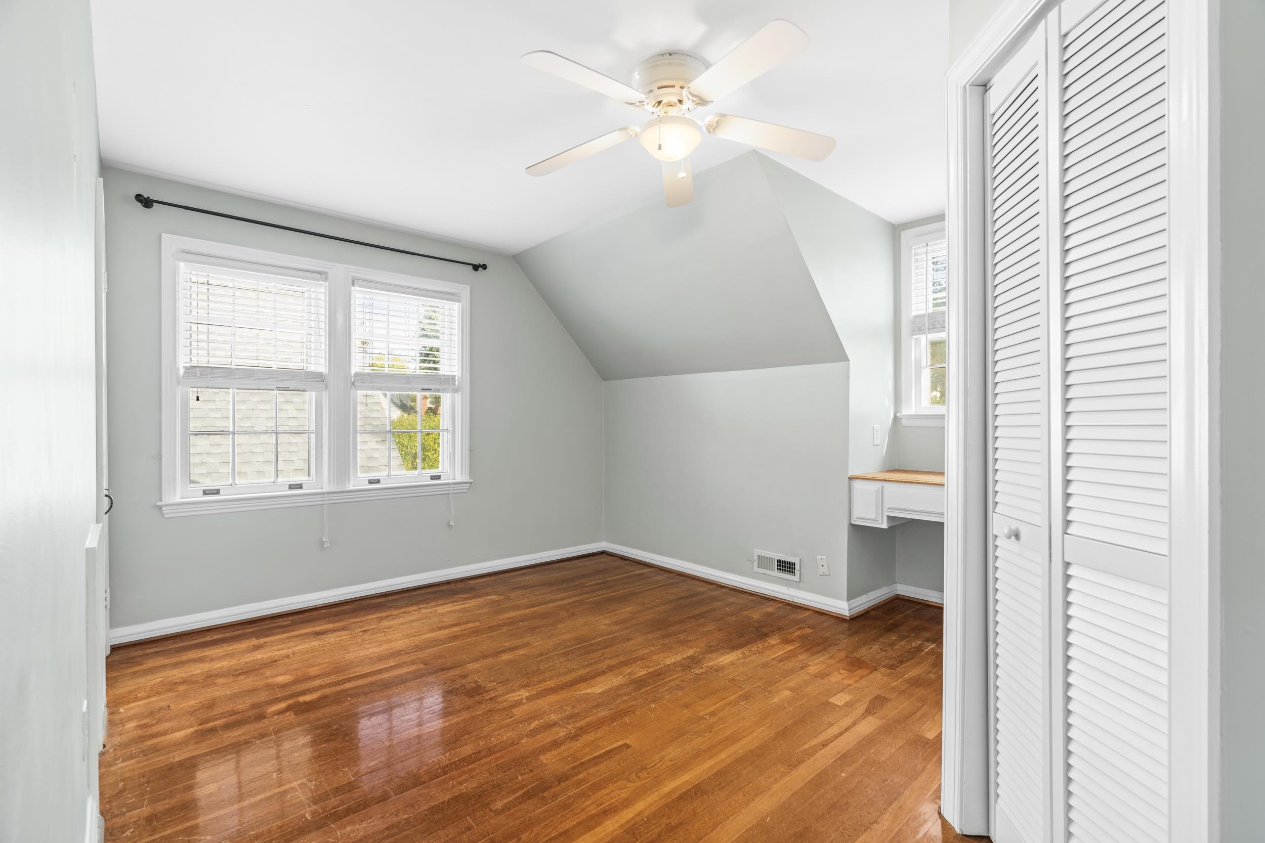 407 CROMPTON RD, WAYNESBORO, Virginia 22980, 5 Bedrooms Bedrooms, ,3 BathroomsBathrooms,Residential,407 CROMPTON RD,669904 MLS # 669904