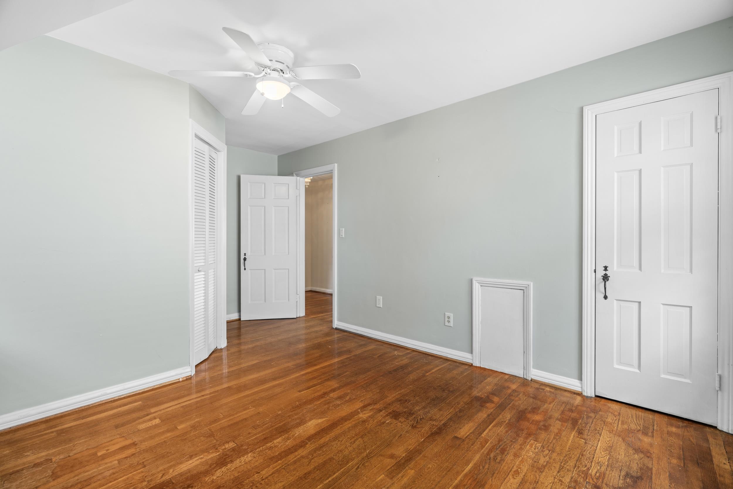 407 CROMPTON RD, WAYNESBORO, Virginia 22980, 5 Bedrooms Bedrooms, ,3 BathroomsBathrooms,Residential,407 CROMPTON RD,669904 MLS # 669904