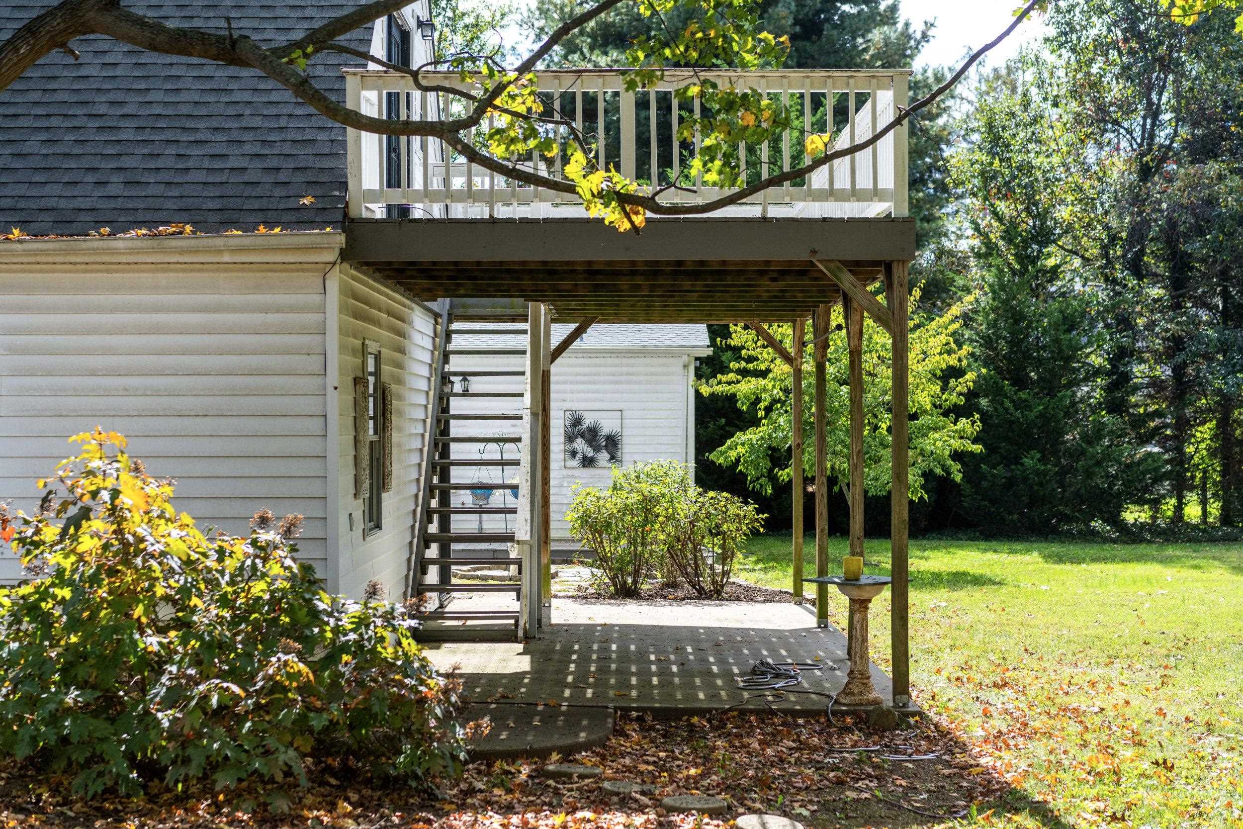 407 CROMPTON RD, WAYNESBORO, Virginia 22980, 5 Bedrooms Bedrooms, ,3 BathroomsBathrooms,Residential,407 CROMPTON RD,669904 MLS # 669904