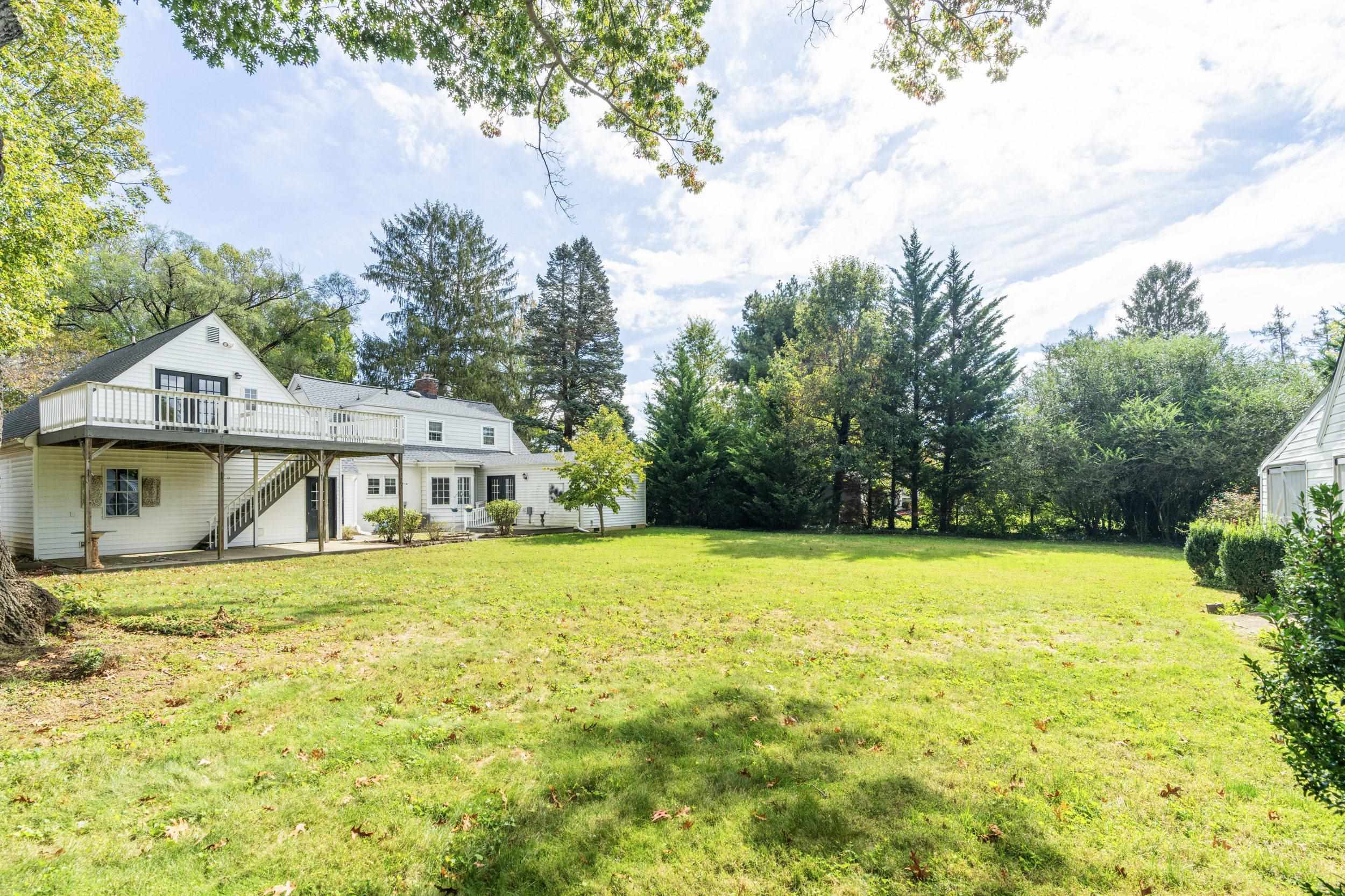 407 CROMPTON RD, WAYNESBORO, Virginia 22980, 5 Bedrooms Bedrooms, ,3 BathroomsBathrooms,Residential,407 CROMPTON RD,669904 MLS # 669904