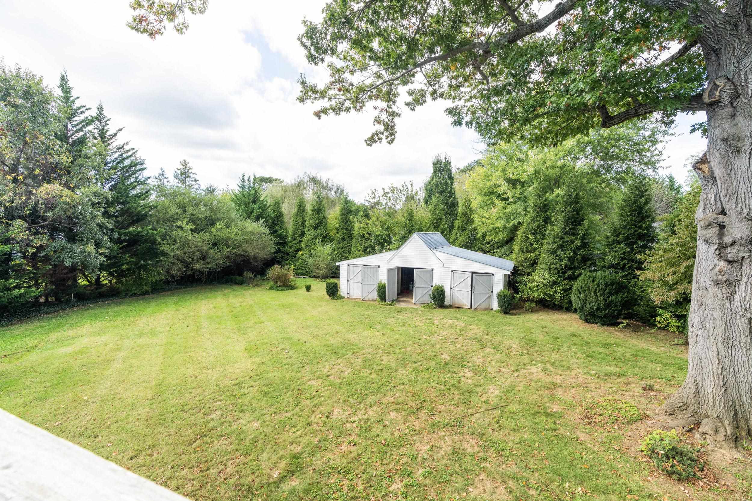 407 CROMPTON RD, WAYNESBORO, Virginia 22980, 5 Bedrooms Bedrooms, ,3 BathroomsBathrooms,Residential,407 CROMPTON RD,669904 MLS # 669904