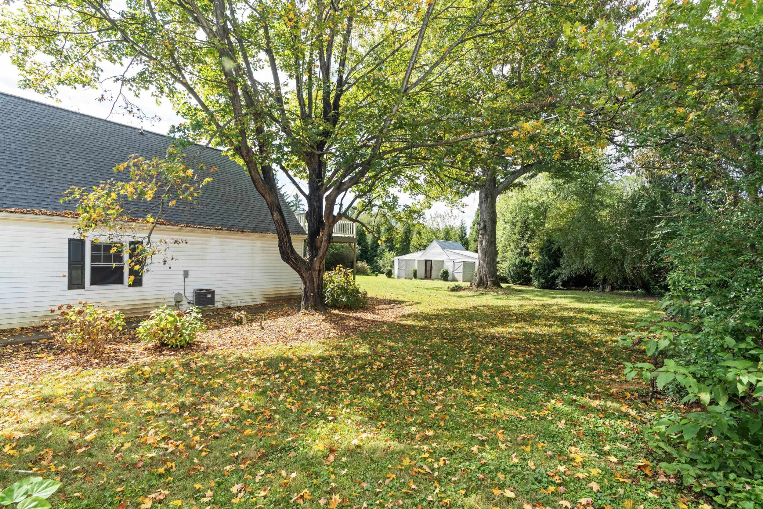 407 CROMPTON RD, WAYNESBORO, Virginia 22980, 5 Bedrooms Bedrooms, ,3 BathroomsBathrooms,Residential,407 CROMPTON RD,669904 MLS # 669904