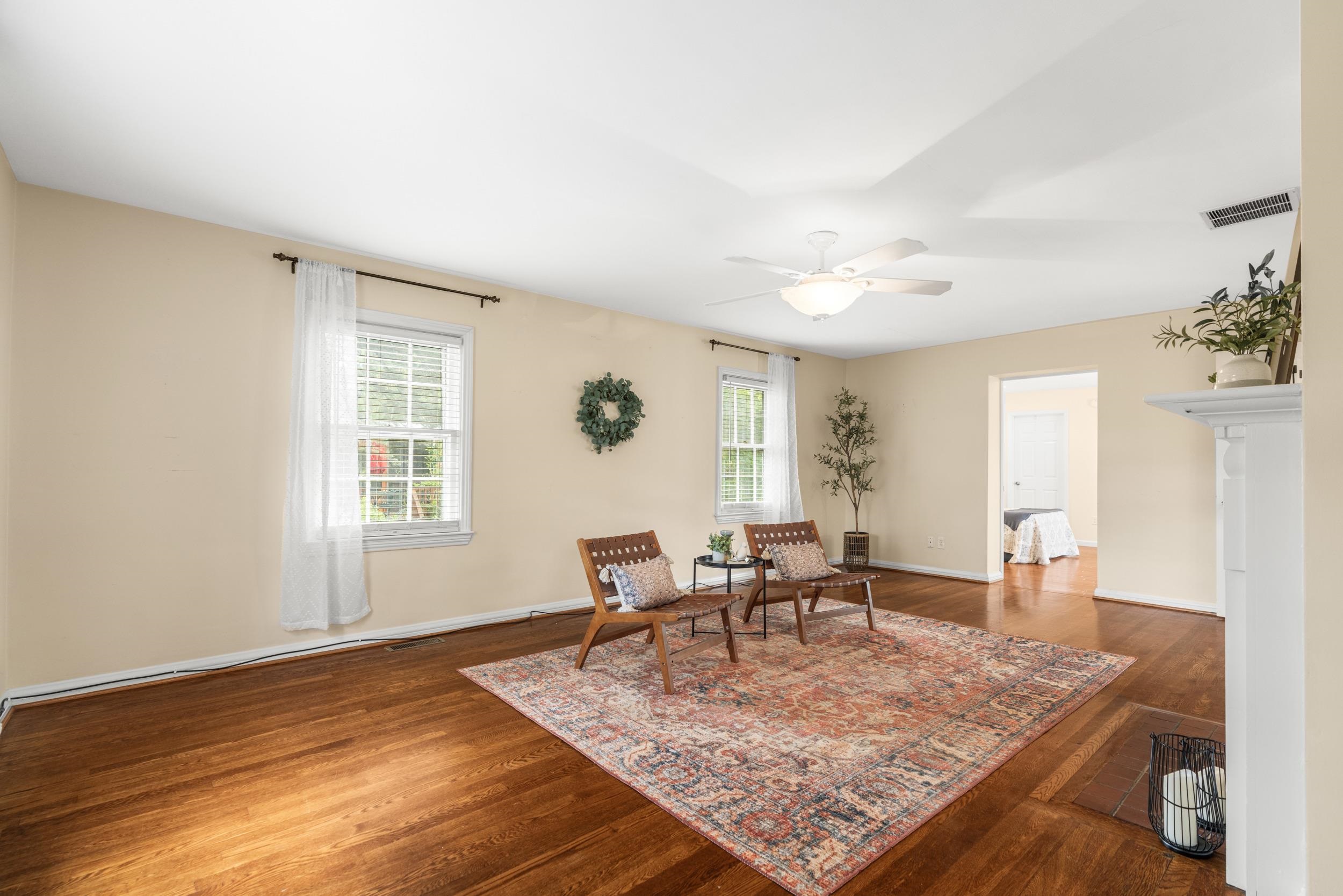 407 CROMPTON RD, WAYNESBORO, Virginia 22980, 5 Bedrooms Bedrooms, ,3 BathroomsBathrooms,Residential,407 CROMPTON RD,669904 MLS # 669904