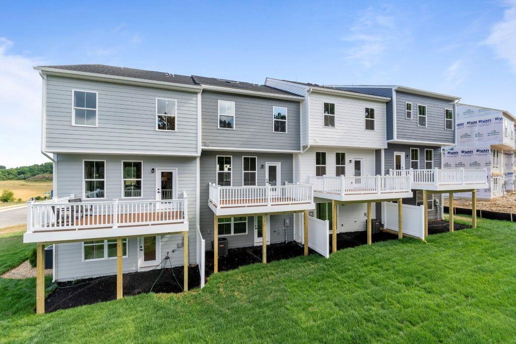 210 FOUNTAINBRIDGE CT, ROCKINGHAM, Virginia 22801, 3 Bedrooms Bedrooms, ,2 BathroomsBathrooms,Residential,210 FOUNTAINBRIDGE CT,669908 MLS # 669908