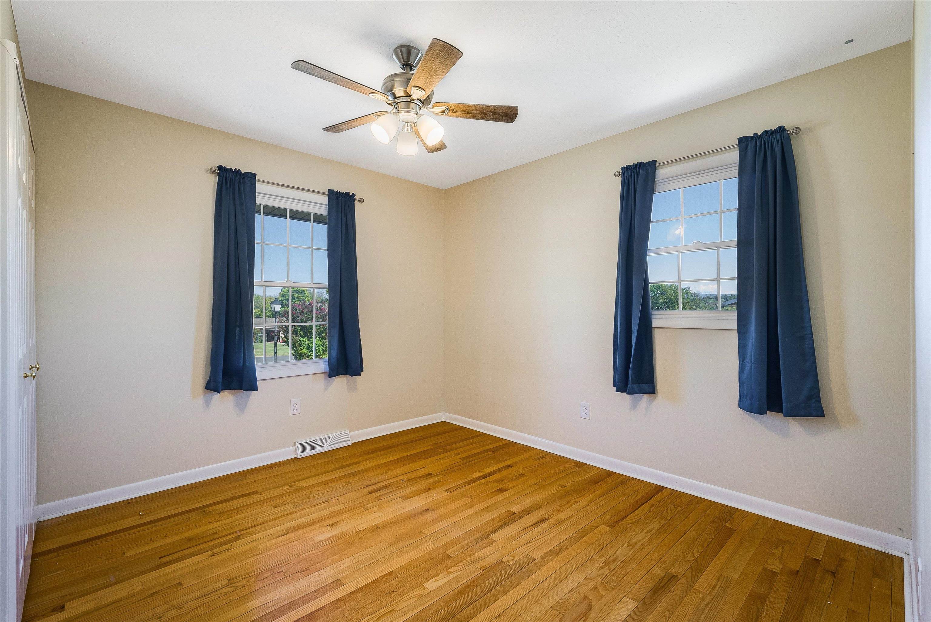 170 MORNINGSIDE DR, BROADWAY, Virginia 22815, 5 Bedrooms Bedrooms, ,2 BathroomsBathrooms,Residential,170 MORNINGSIDE DR,669913 MLS # 669913