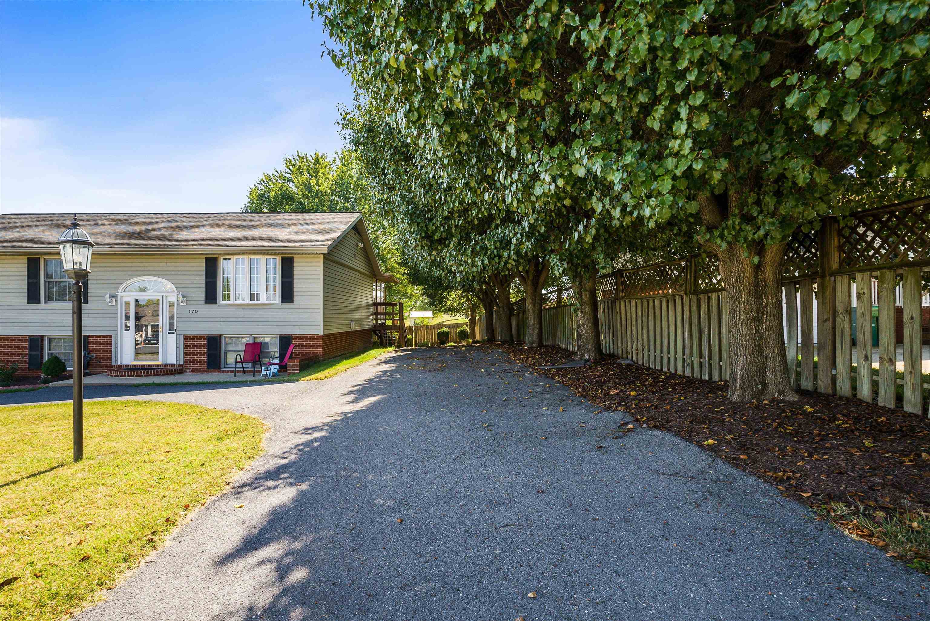 170 MORNINGSIDE DR, BROADWAY, Virginia 22815, 5 Bedrooms Bedrooms, ,2 BathroomsBathrooms,Residential,170 MORNINGSIDE DR,669913 MLS # 669913
