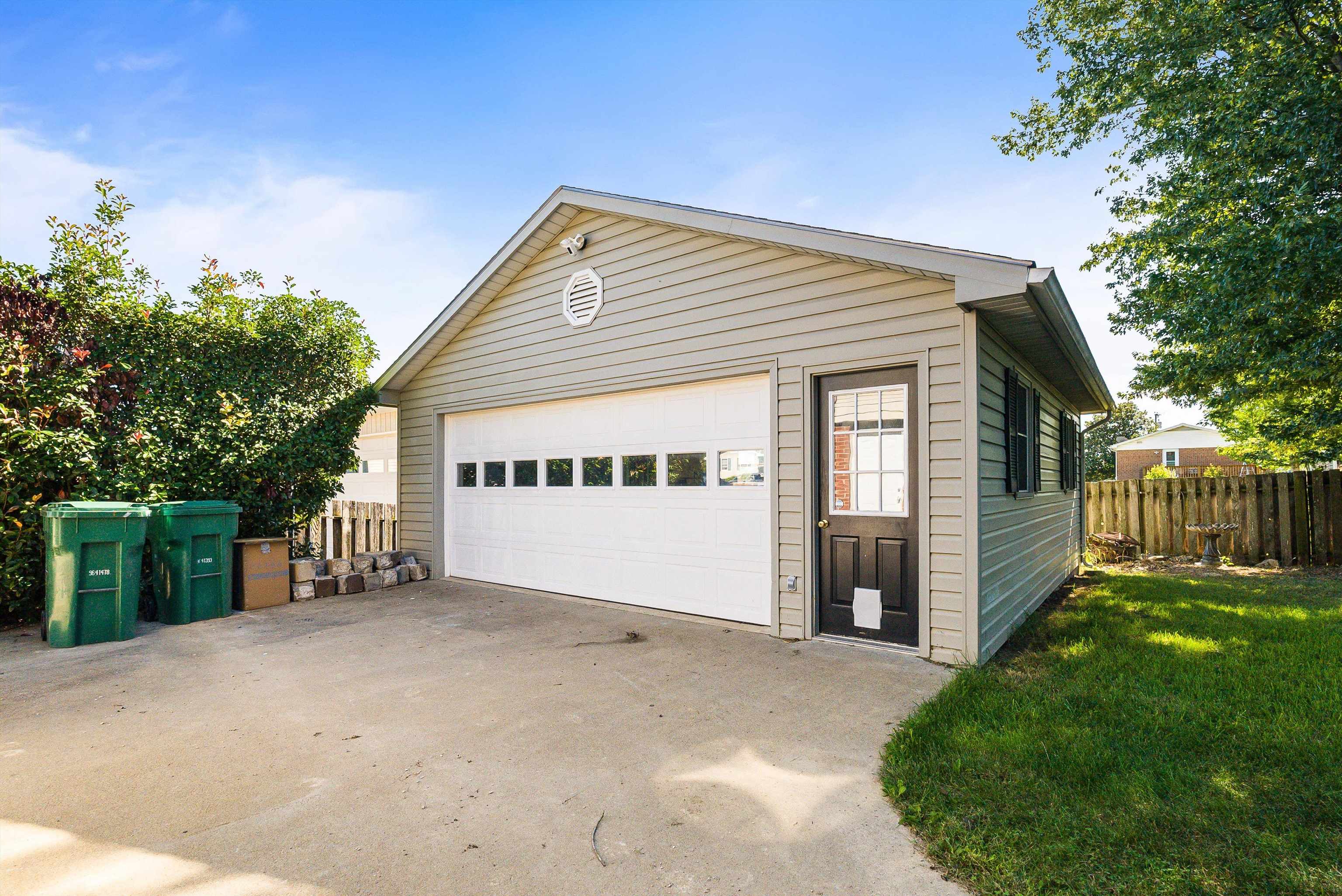 170 MORNINGSIDE DR, BROADWAY, Virginia 22815, 5 Bedrooms Bedrooms, ,2 BathroomsBathrooms,Residential,170 MORNINGSIDE DR,669913 MLS # 669913