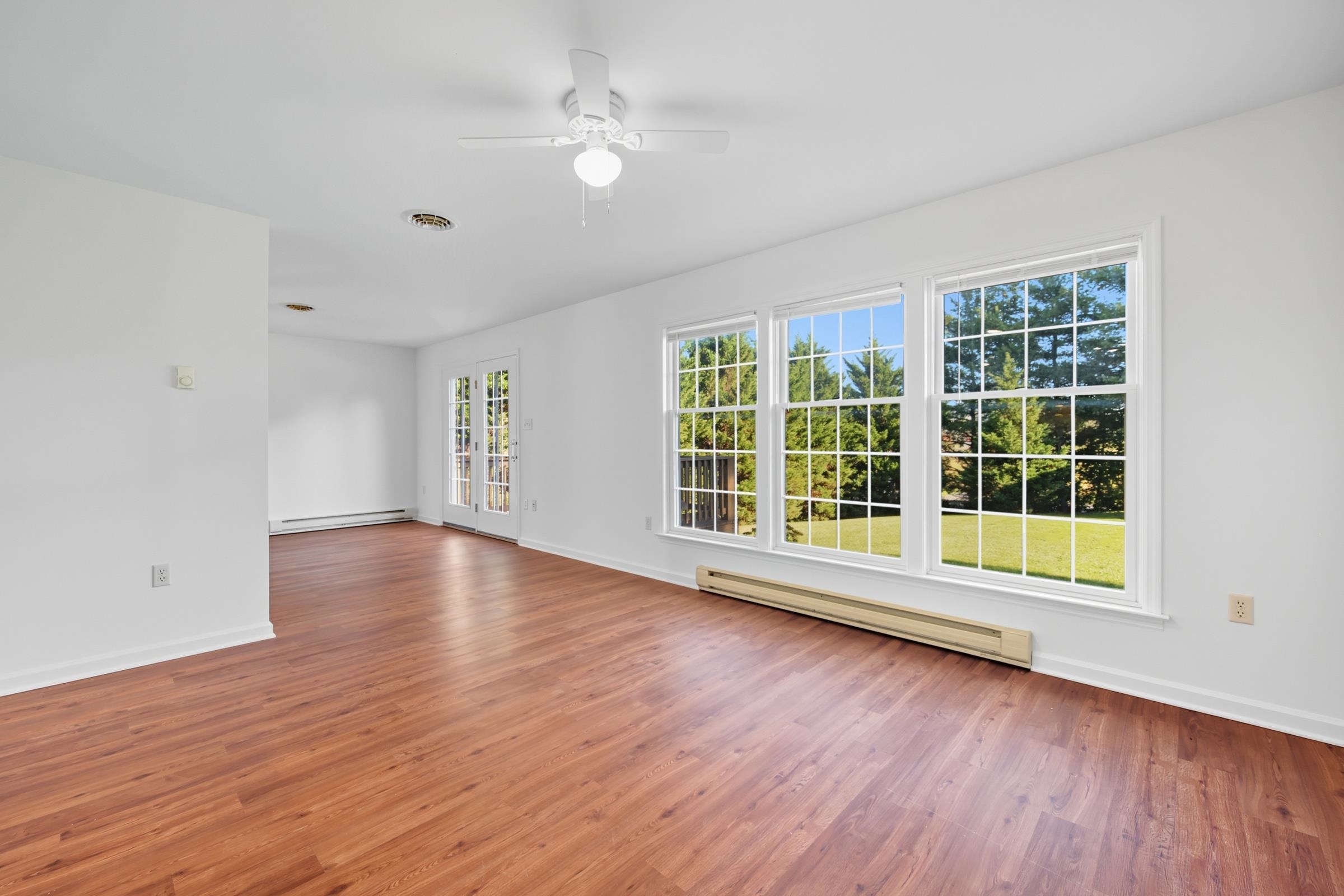 107 SHENELL DR, MOUNT JACKSON, Virginia 22842, 3 Bedrooms Bedrooms, ,2 BathroomsBathrooms,Residential,107 SHENELL DR,669916 MLS # 669916
