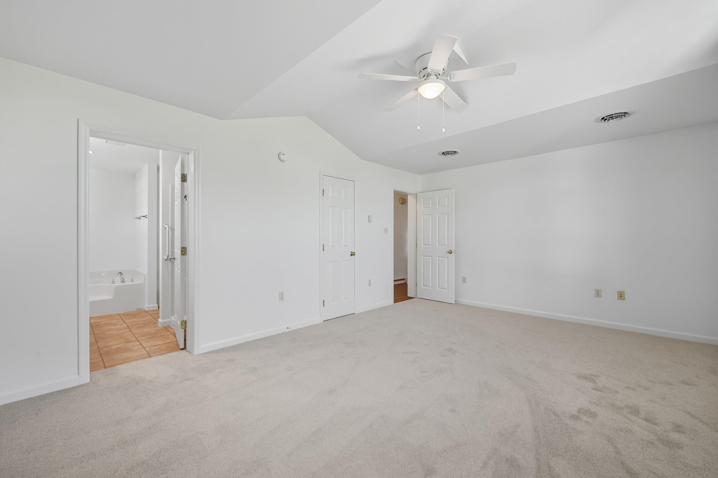 107 SHENELL DR, MOUNT JACKSON, Virginia 22842, 3 Bedrooms Bedrooms, ,2 BathroomsBathrooms,Residential,107 SHENELL DR,669916 MLS # 669916