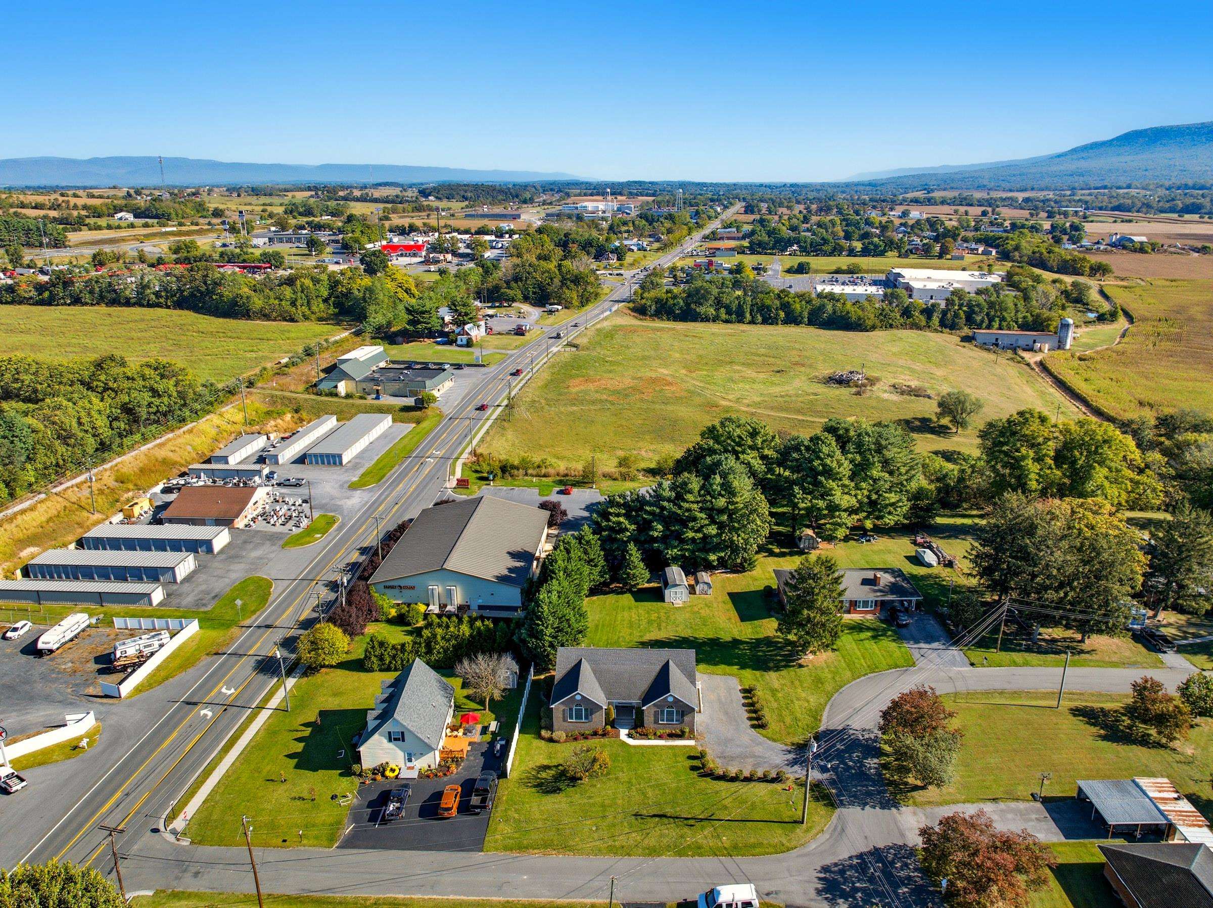 107 SHENELL DR, MOUNT JACKSON, Virginia 22842, 3 Bedrooms Bedrooms, ,2 BathroomsBathrooms,Residential,107 SHENELL DR,669916 MLS # 669916