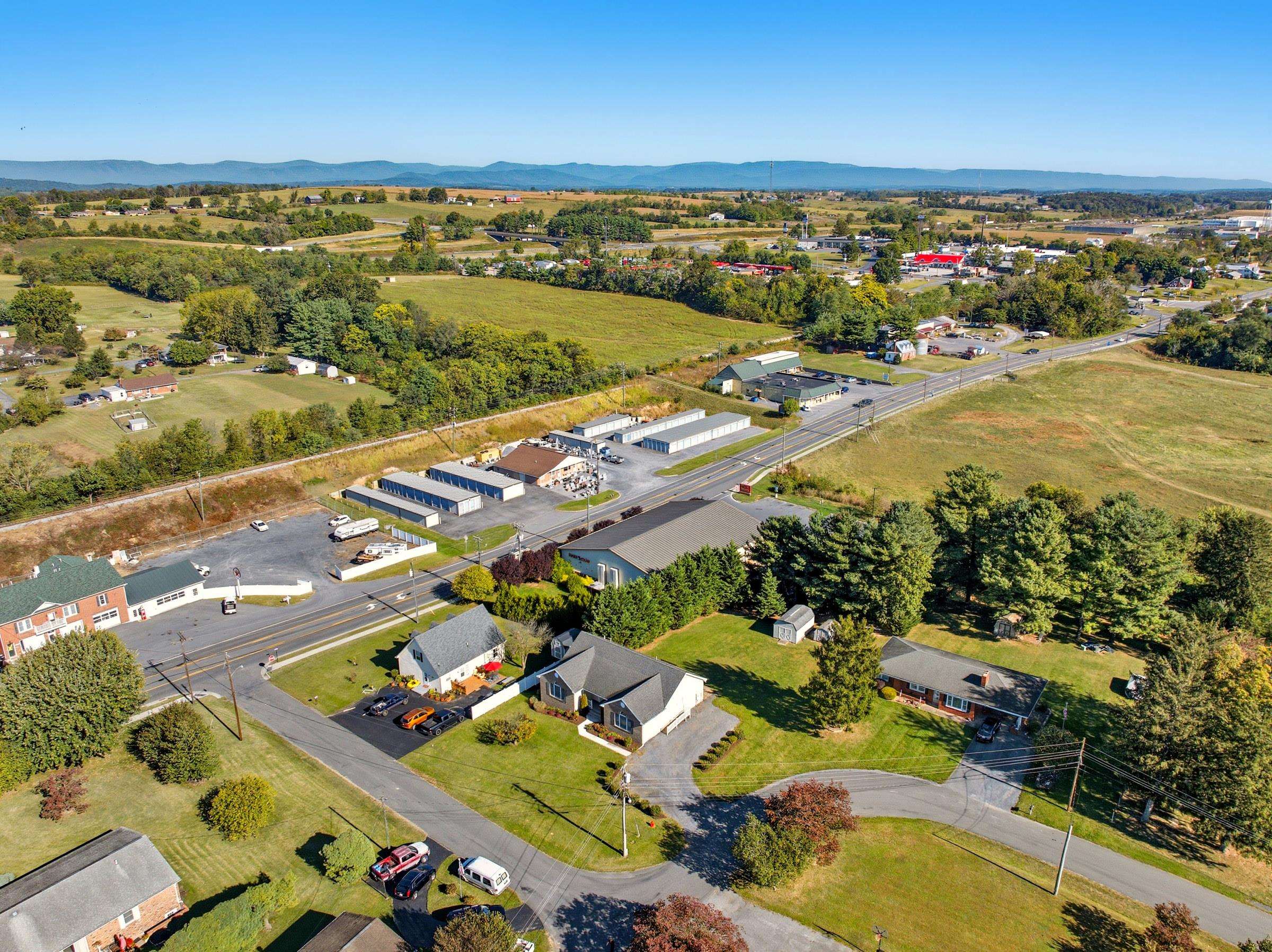 107 SHENELL DR, MOUNT JACKSON, Virginia 22842, 3 Bedrooms Bedrooms, ,2 BathroomsBathrooms,Residential,107 SHENELL DR,669916 MLS # 669916
