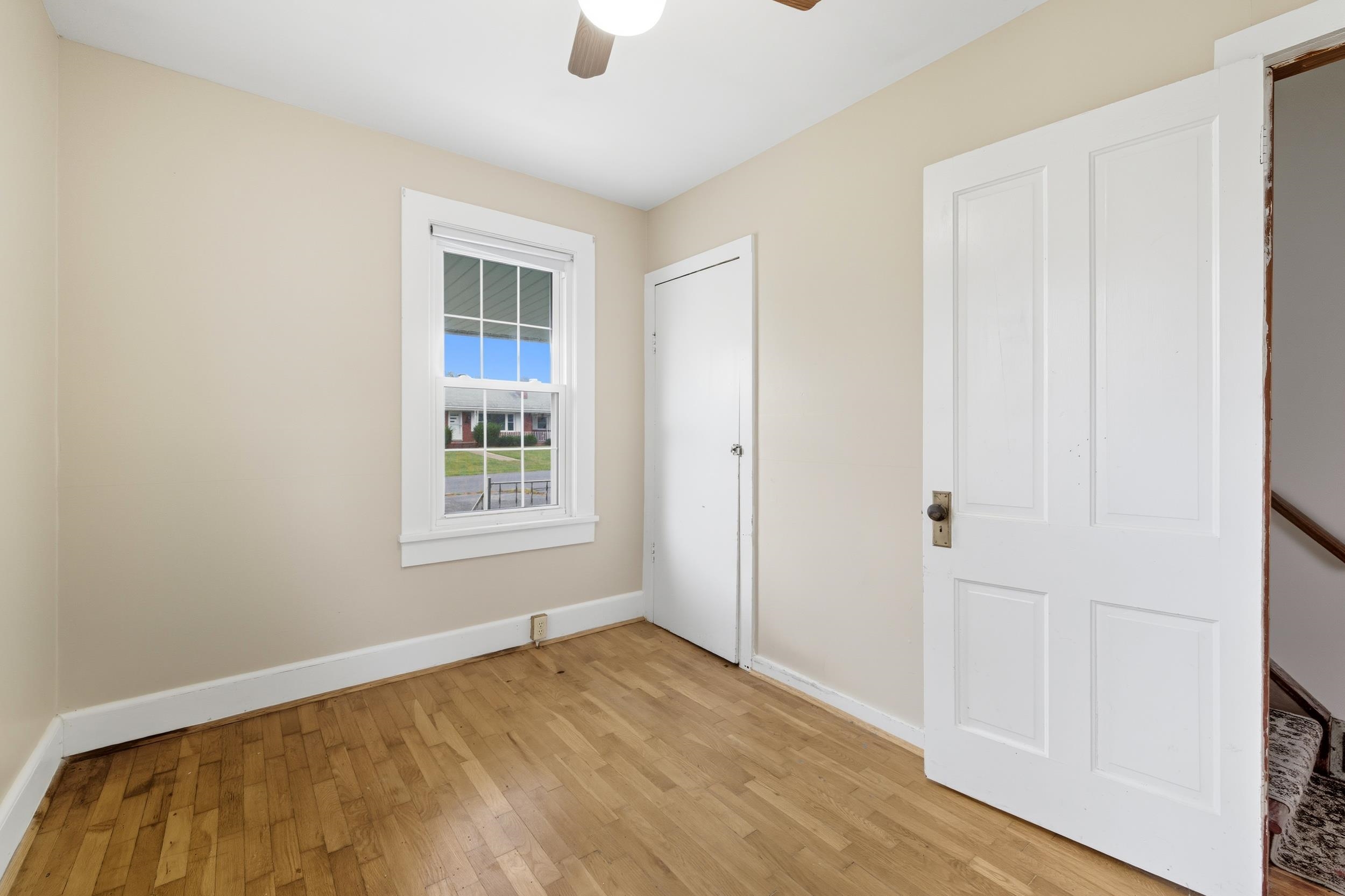403 LEE AVE, ELKTON, Virginia 22827, 3 Bedrooms Bedrooms, ,1 BathroomBathrooms,Residential,403 LEE AVE,669925 MLS # 669925