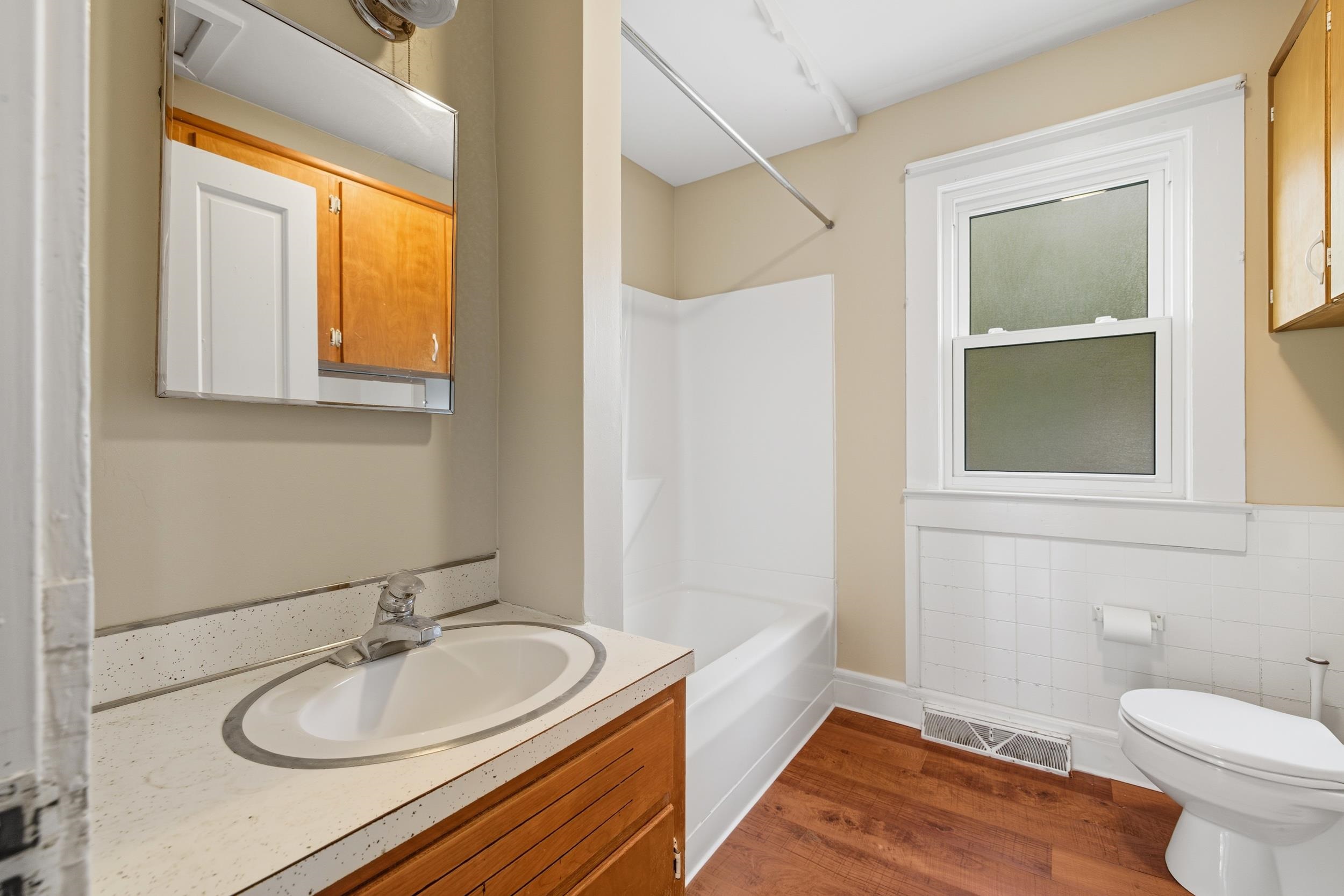 403 LEE AVE, ELKTON, Virginia 22827, 3 Bedrooms Bedrooms, ,1 BathroomBathrooms,Residential,403 LEE AVE,669925 MLS # 669925