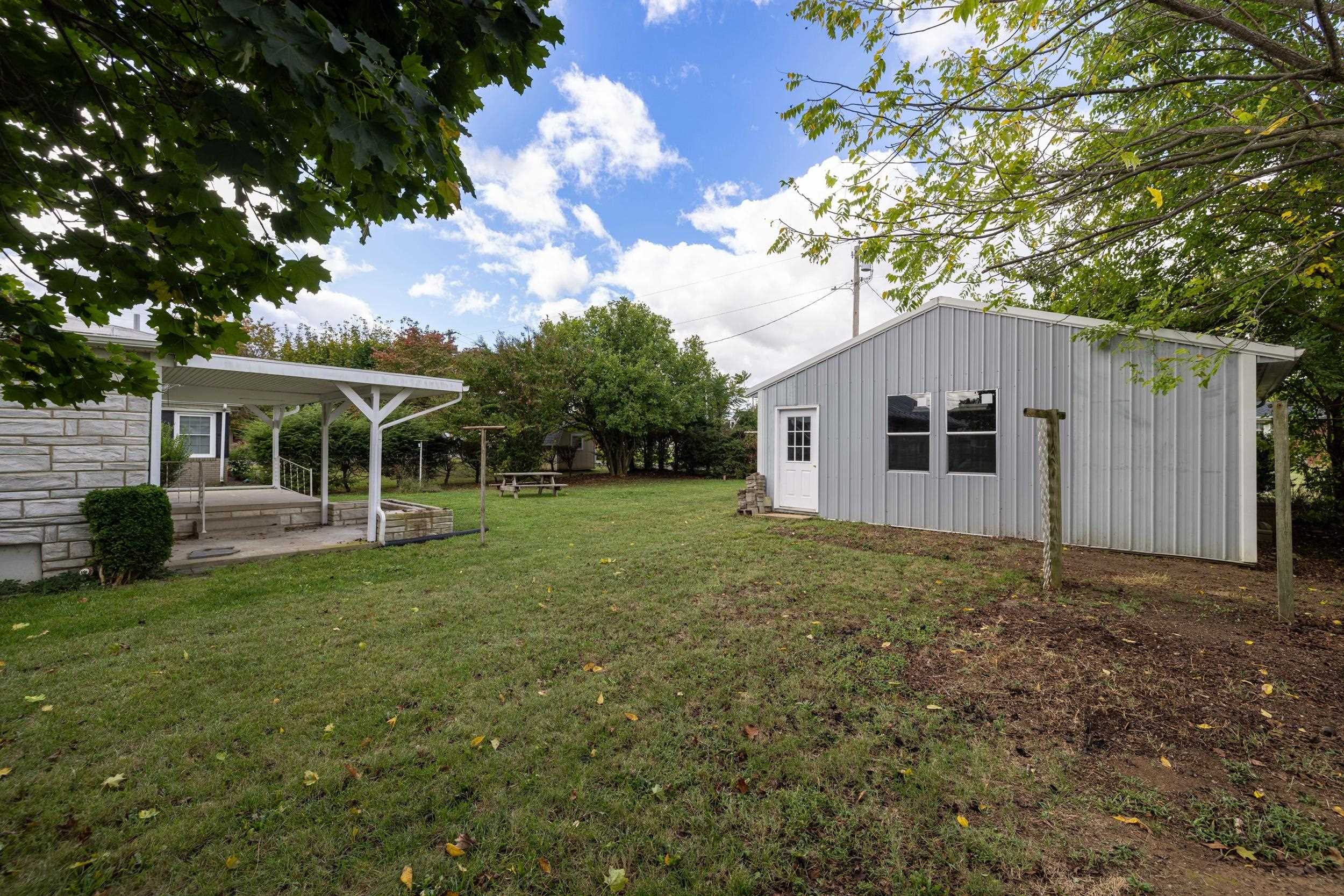 403 LEE AVE, ELKTON, Virginia 22827, 3 Bedrooms Bedrooms, ,1 BathroomBathrooms,Residential,403 LEE AVE,669925 MLS # 669925
