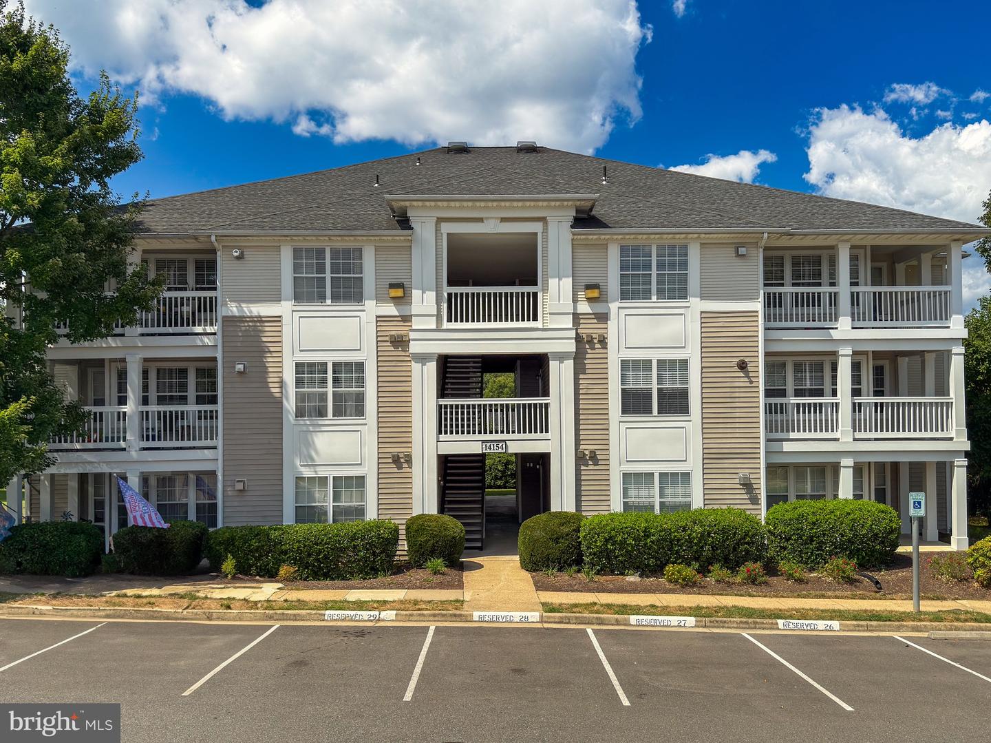 14154 CUDDY LOOP #102, WOODBRIDGE, Virginia 22193, 3 Bedrooms Bedrooms, ,2 BathroomsBathrooms,Residential,For sale,14154 CUDDY LOOP #102,VAPW2100388 MLS # VAPW2100388