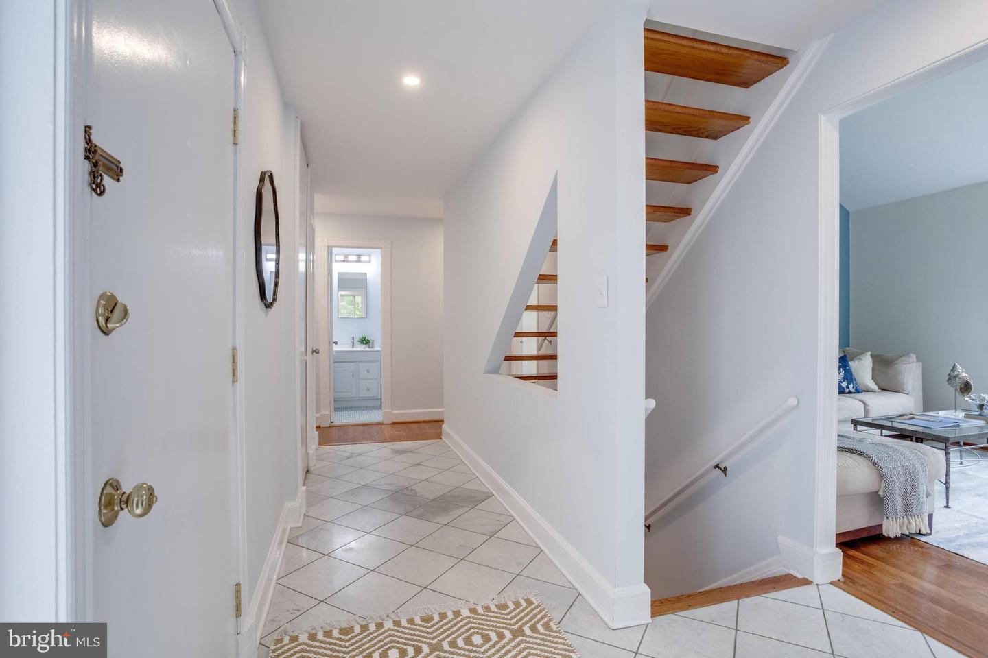 5502 SADDLEBROOK CT, BURKE, Virginia 22015, 5 Bedrooms Bedrooms, ,2 BathroomsBathrooms,Residential,For sale,5502 SADDLEBROOK CT,VAFX2260588 MLS # VAFX2260588