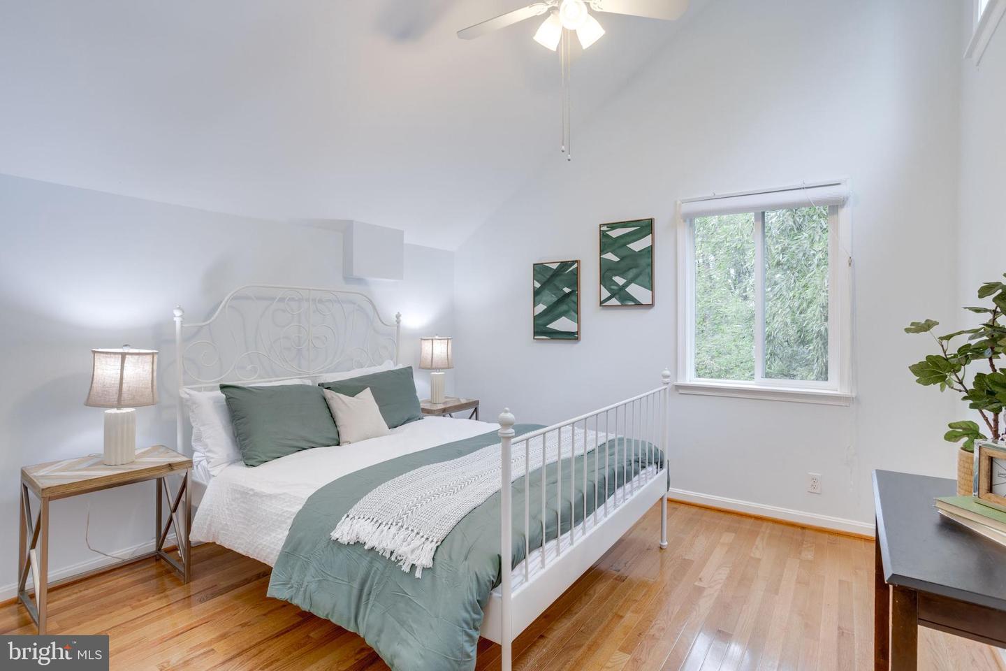 5502 SADDLEBROOK CT, BURKE, Virginia 22015, 5 Bedrooms Bedrooms, ,2 BathroomsBathrooms,Residential,For sale,5502 SADDLEBROOK CT,VAFX2260588 MLS # VAFX2260588