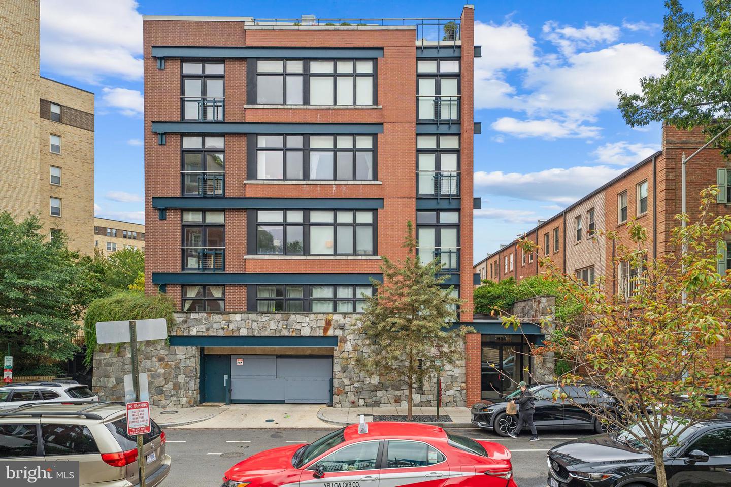1654 EUCLID ST NW #204, WASHINGTON, District Of Columbia 20009, 2 Bedrooms Bedrooms, ,2 BathroomsBathrooms,Residential,For sale,1654 EUCLID ST NW #204,DCDC2215050 MLS # DCDC2215050