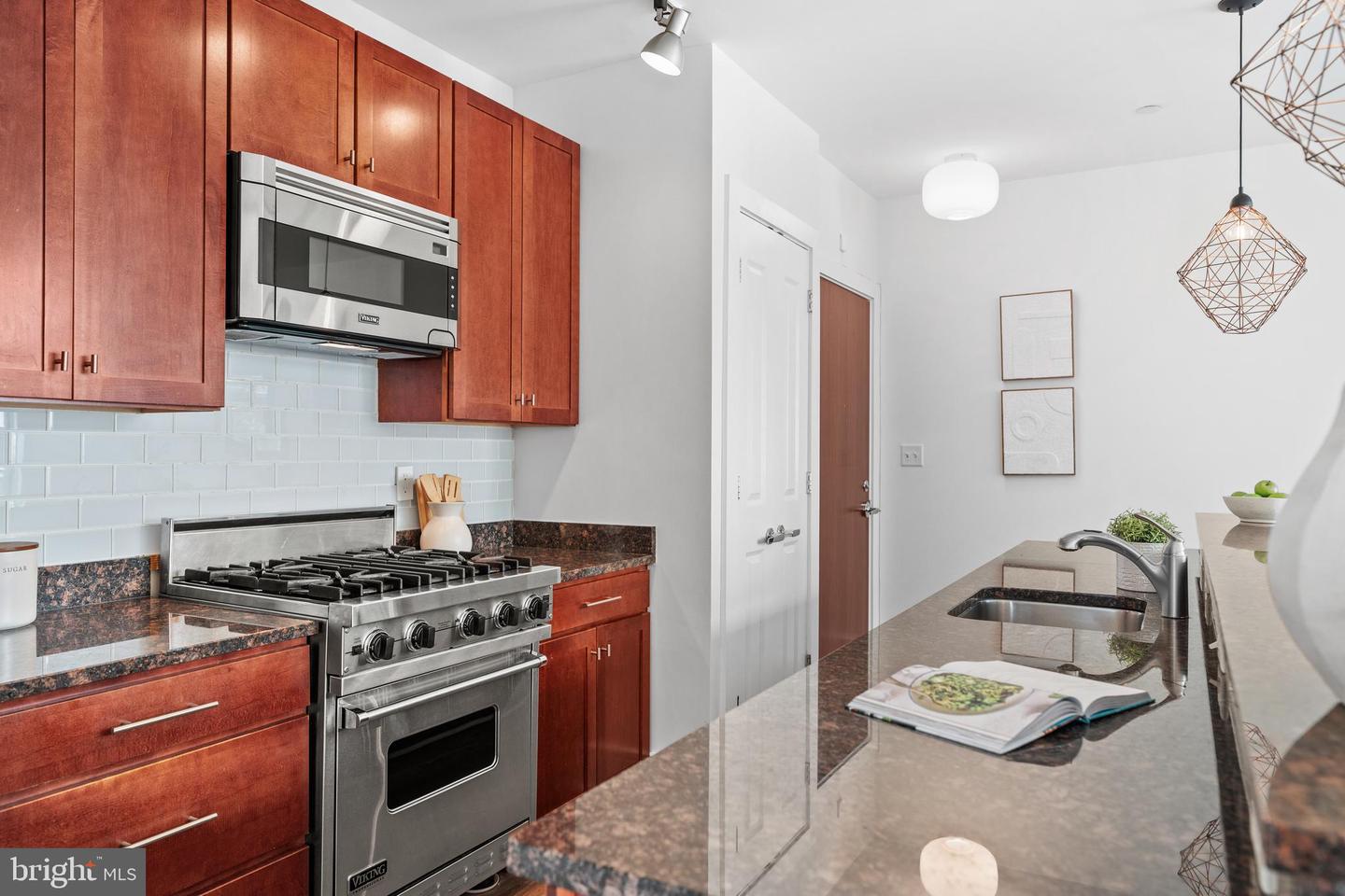 1654 EUCLID ST NW #204, WASHINGTON, District Of Columbia 20009, 2 Bedrooms Bedrooms, ,2 BathroomsBathrooms,Residential,For sale,1654 EUCLID ST NW #204,DCDC2215050 MLS # DCDC2215050