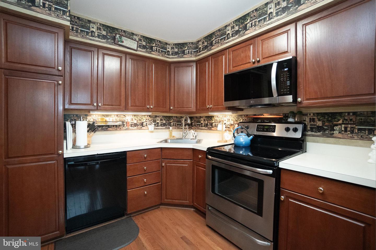 10812 CARAWAY CIR, MANASSAS, Virginia 20109, 3 Bedrooms Bedrooms, ,3 BathroomsBathrooms,Residential,For sale,10812 CARAWAY CIR,VAPW2101754 MLS # VAPW2101754