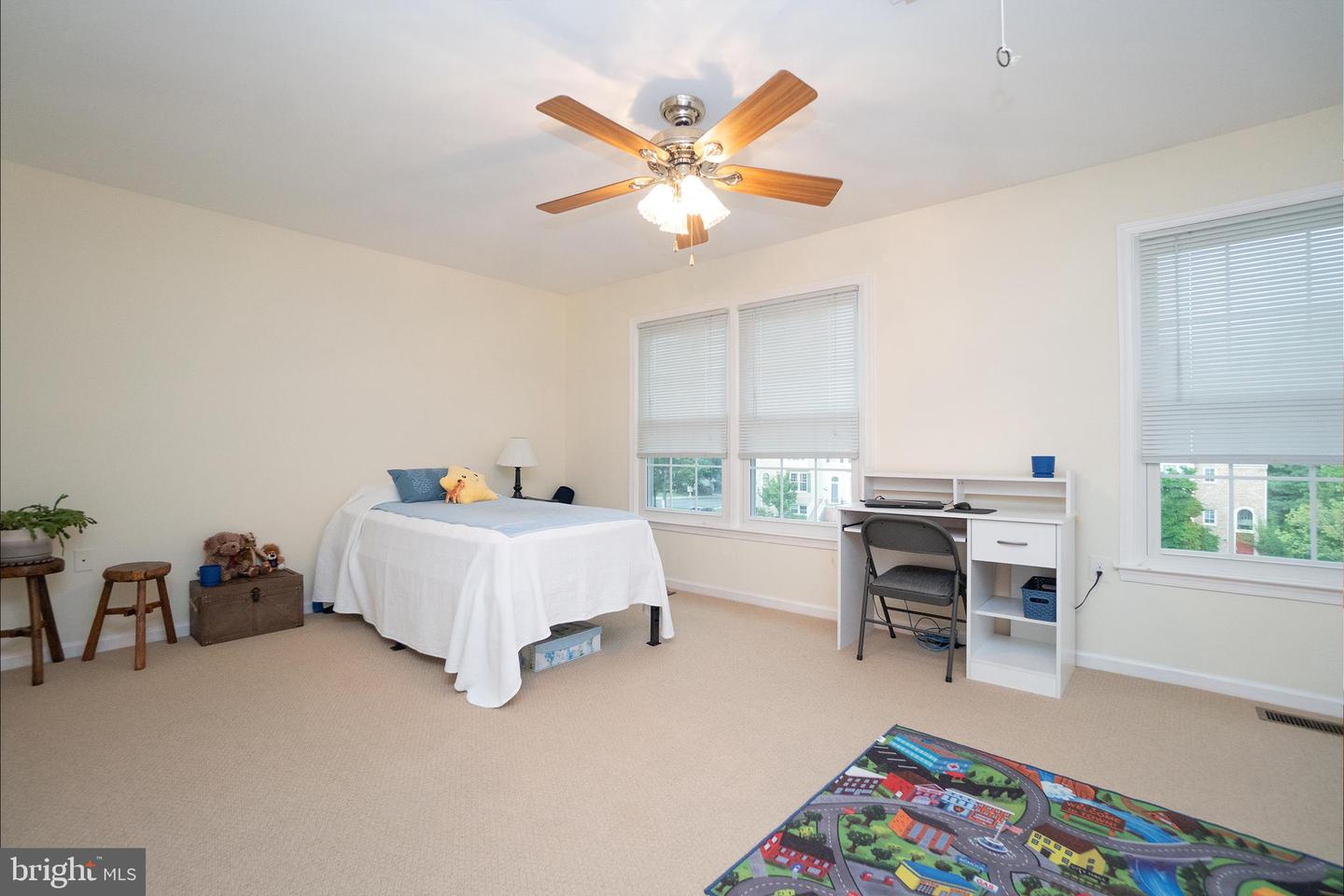 10812 CARAWAY CIR, MANASSAS, Virginia 20109, 3 Bedrooms Bedrooms, ,3 BathroomsBathrooms,Residential,For sale,10812 CARAWAY CIR,VAPW2101754 MLS # VAPW2101754