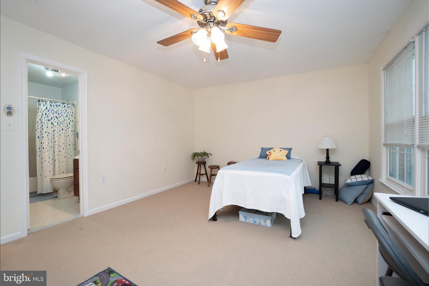 10812 CARAWAY CIR, MANASSAS, Virginia 20109, 3 Bedrooms Bedrooms, ,3 BathroomsBathrooms,Residential,For sale,10812 CARAWAY CIR,VAPW2101754 MLS # VAPW2101754