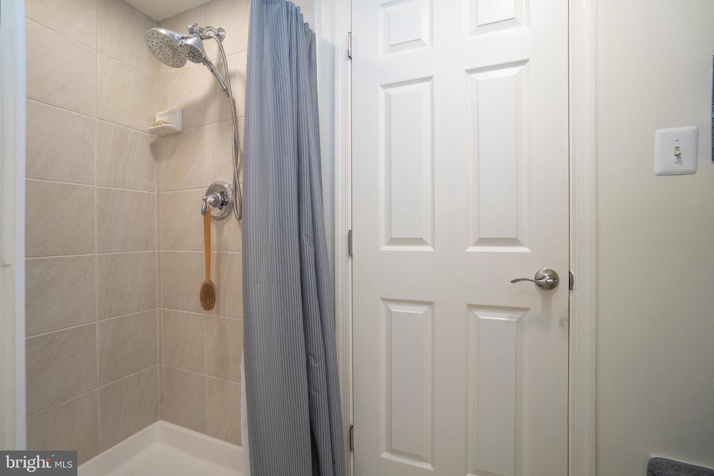 10812 CARAWAY CIR, MANASSAS, Virginia 20109, 3 Bedrooms Bedrooms, ,3 BathroomsBathrooms,Residential,For sale,10812 CARAWAY CIR,VAPW2101754 MLS # VAPW2101754