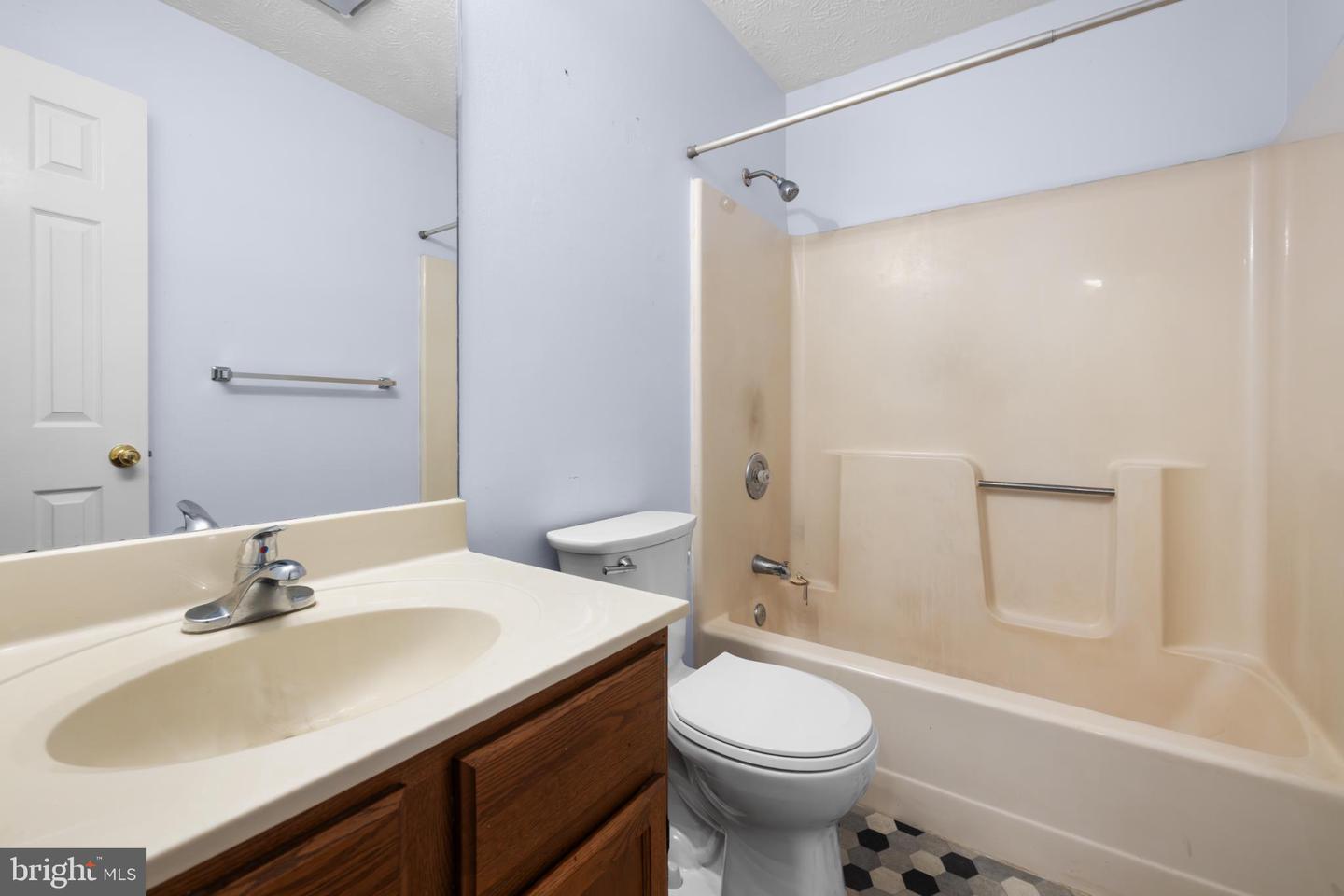 134 CARDINAL LN, WINCHESTER, Virginia 22602, 3 Bedrooms Bedrooms, 6 Rooms Rooms,3 BathroomsBathrooms,Residential,For sale,134 CARDINAL LN,VAFV2036396 MLS # VAFV2036396