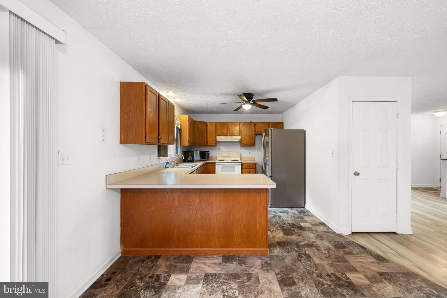 134 CARDINAL LN, WINCHESTER, Virginia 22602, 3 Bedrooms Bedrooms, 6 Rooms Rooms,3 BathroomsBathrooms,Residential,For sale,134 CARDINAL LN,VAFV2036396 MLS # VAFV2036396