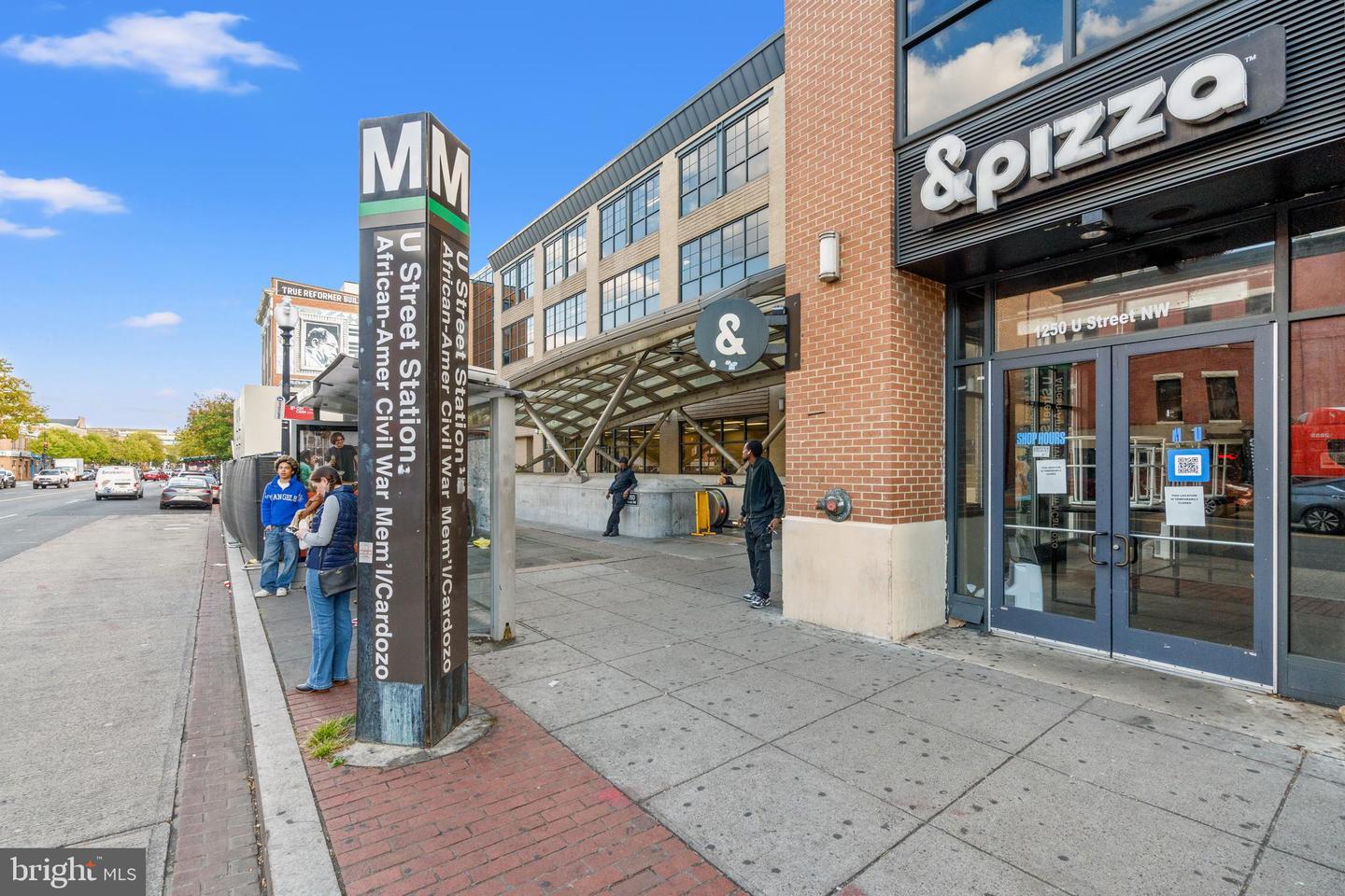 1421 CHAPIN ST NW #102, WASHINGTON, District Of Columbia 20009, 3 Bedrooms Bedrooms, ,3 BathroomsBathrooms,Residential,For sale,1421 CHAPIN ST NW #102,DCDC2223222 MLS # DCDC2223222