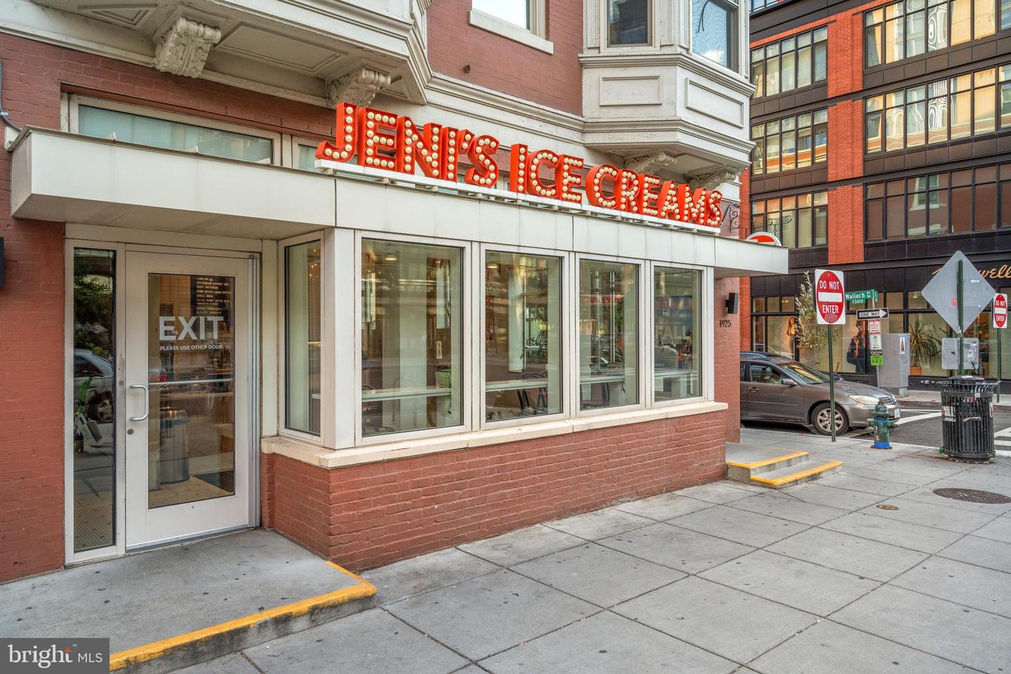 1421 CHAPIN ST NW #102, WASHINGTON, District Of Columbia 20009, 3 Bedrooms Bedrooms, ,3 BathroomsBathrooms,Residential,For sale,1421 CHAPIN ST NW #102,DCDC2223222 MLS # DCDC2223222
