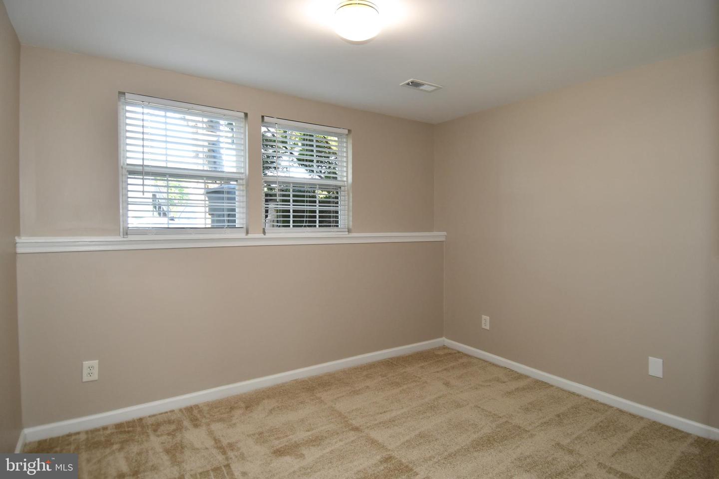 11743 BARROWS LN, WOODBRIDGE, Virginia 22192, 4 Bedrooms Bedrooms, ,3 BathroomsBathrooms,Residential,For sale,11743 BARROWS LN,VAPW2104388 MLS # VAPW2104388
