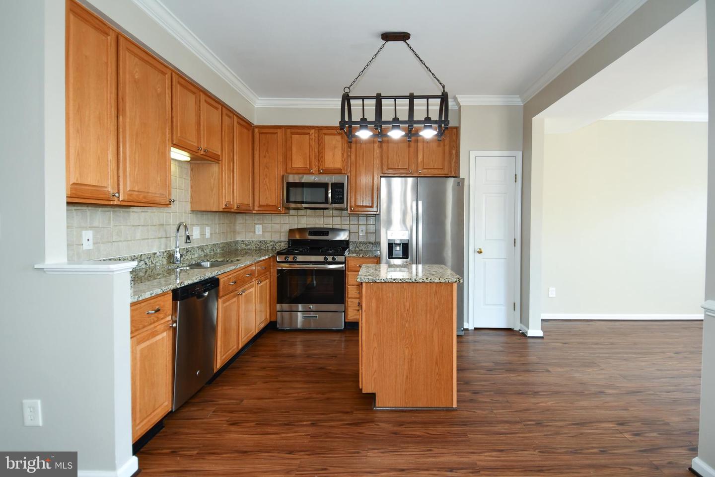 11743 BARROWS LN, WOODBRIDGE, Virginia 22192, 4 Bedrooms Bedrooms, ,3 BathroomsBathrooms,Residential,For sale,11743 BARROWS LN,VAPW2104388 MLS # VAPW2104388