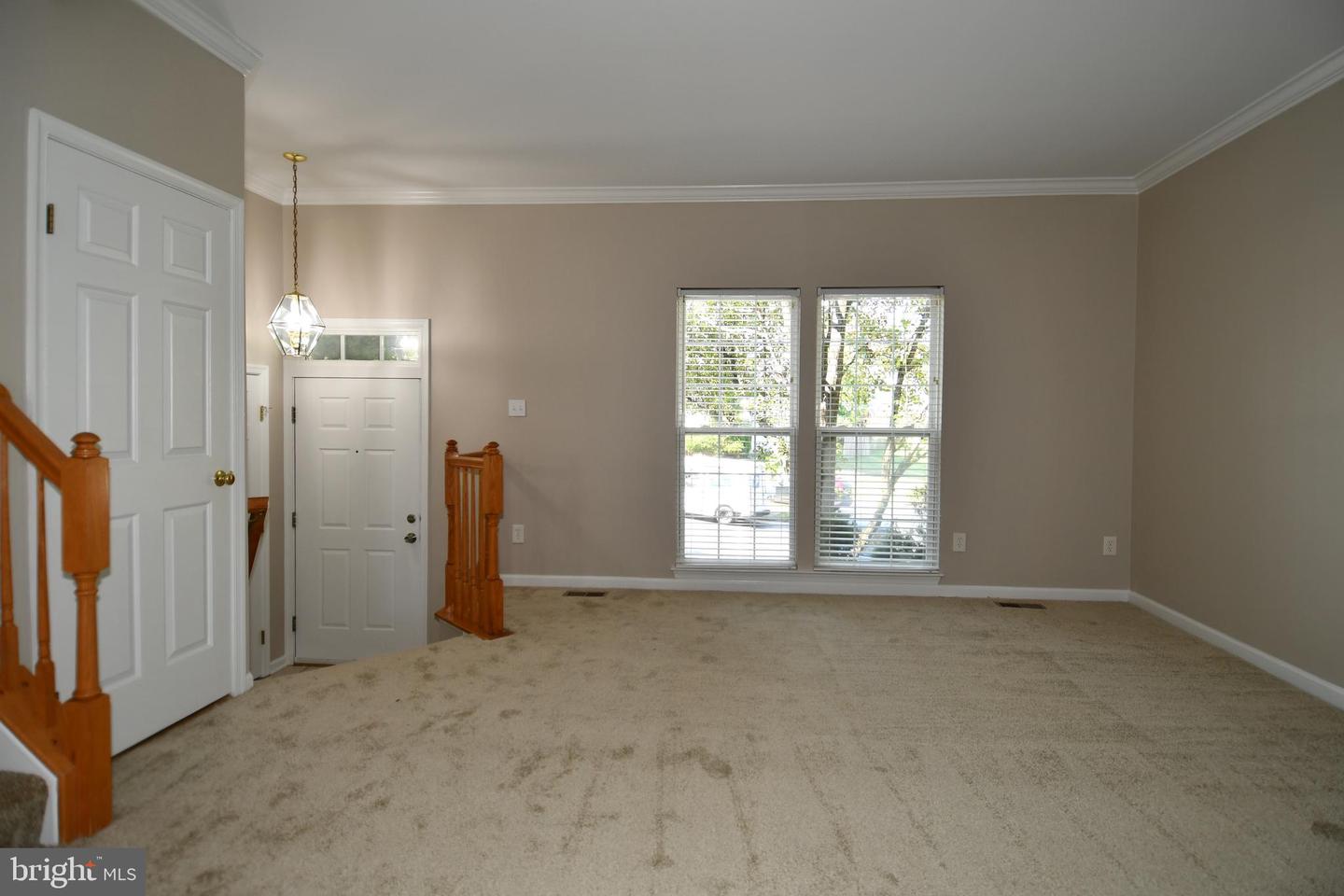 11743 BARROWS LN, WOODBRIDGE, Virginia 22192, 4 Bedrooms Bedrooms, ,3 BathroomsBathrooms,Residential,For sale,11743 BARROWS LN,VAPW2104388 MLS # VAPW2104388