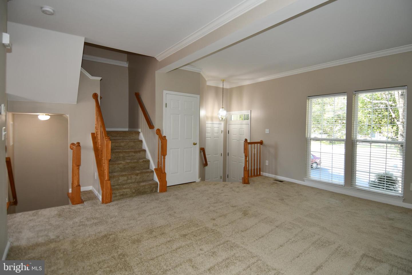 11743 BARROWS LN, WOODBRIDGE, Virginia 22192, 4 Bedrooms Bedrooms, ,3 BathroomsBathrooms,Residential,For sale,11743 BARROWS LN,VAPW2104388 MLS # VAPW2104388