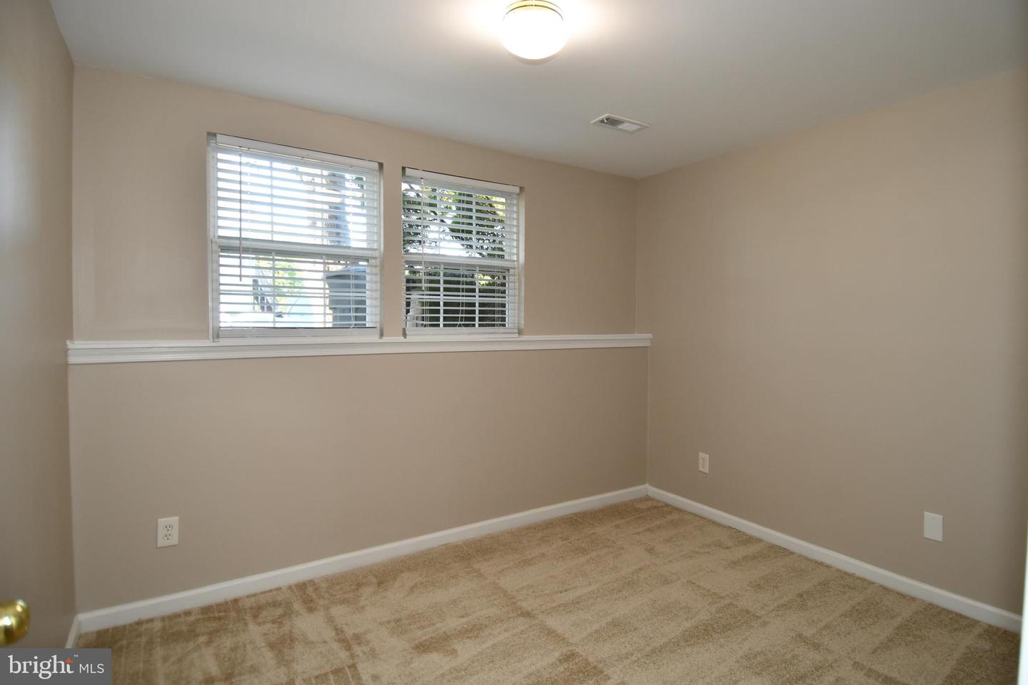 11743 BARROWS LN, WOODBRIDGE, Virginia 22192, 4 Bedrooms Bedrooms, ,3 BathroomsBathrooms,Residential,For sale,11743 BARROWS LN,VAPW2104388 MLS # VAPW2104388