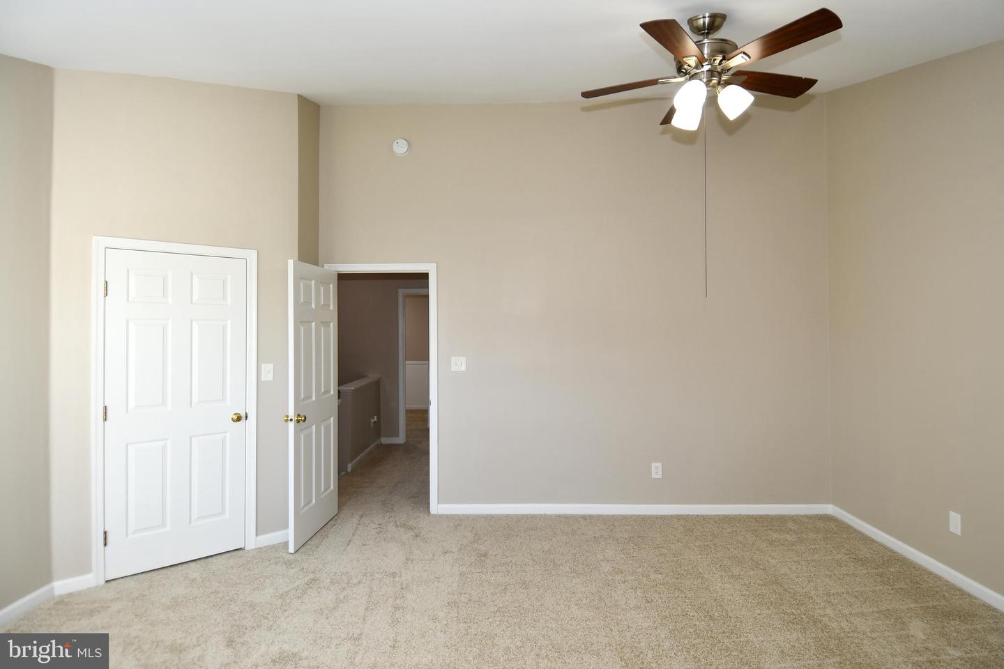 11743 BARROWS LN, WOODBRIDGE, Virginia 22192, 4 Bedrooms Bedrooms, ,3 BathroomsBathrooms,Residential,For sale,11743 BARROWS LN,VAPW2104388 MLS # VAPW2104388