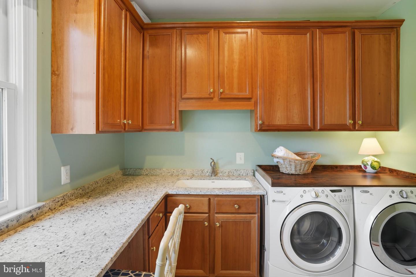 3014 APPLE BROOK LN, OAKTON, Virginia 22124, 5 Bedrooms Bedrooms, ,4 BathroomsBathrooms,Residential,For sale,3014 APPLE BROOK LN,VAFX2268776 MLS # VAFX2268776