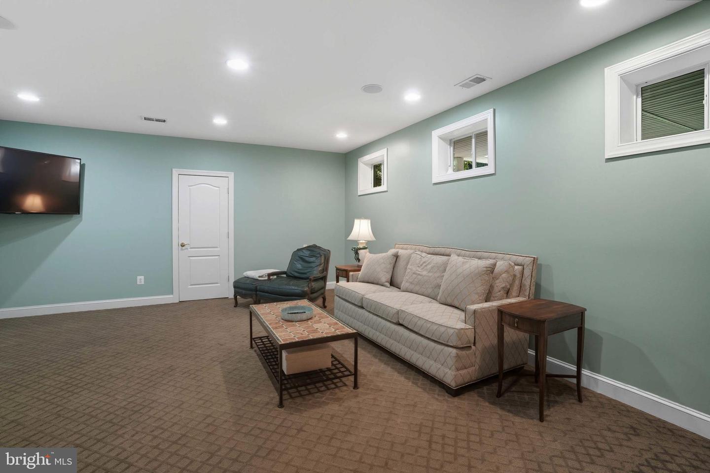 3014 APPLE BROOK LN, OAKTON, Virginia 22124, 5 Bedrooms Bedrooms, ,4 BathroomsBathrooms,Residential,For sale,3014 APPLE BROOK LN,VAFX2268776 MLS # VAFX2268776