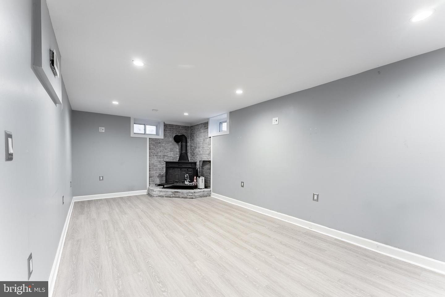 6515 BERKSHIRE DR, ALEXANDRIA, Virginia 22310, 3 Bedrooms Bedrooms, ,2 BathroomsBathrooms,Residential,For sale,6515 BERKSHIRE DR,VAFX2269192 MLS # VAFX2269192