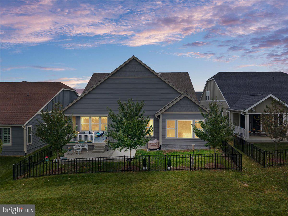 117 MALLARD DR, LAKE FREDERICK, Virginia 22630, 3 Bedrooms Bedrooms, ,3 BathroomsBathrooms,Residential,For sale,117 MALLARD DR,VAFV2037046 MLS # VAFV2037046