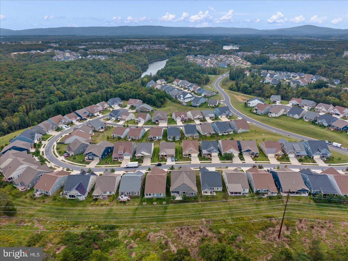 117 MALLARD DR, LAKE FREDERICK, Virginia 22630, 3 Bedrooms Bedrooms, ,3 BathroomsBathrooms,Residential,For sale,117 MALLARD DR,VAFV2037046 MLS # VAFV2037046