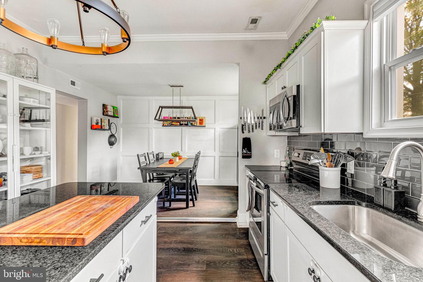 200 E 30TH ST, RICHMOND, Virginia 23224, 3 Bedrooms Bedrooms, 6 Rooms Rooms,2 BathroomsBathrooms,Residential,For sale,200 E 30TH ST,VARC2000760 MLS # VARC2000760