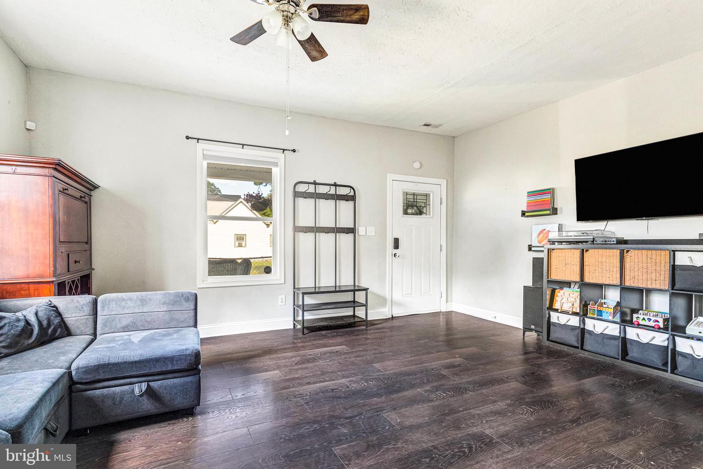 200 E 30TH ST, RICHMOND, Virginia 23224, 3 Bedrooms Bedrooms, 6 Rooms Rooms,2 BathroomsBathrooms,Residential,For sale,200 E 30TH ST,VARC2000760 MLS # VARC2000760