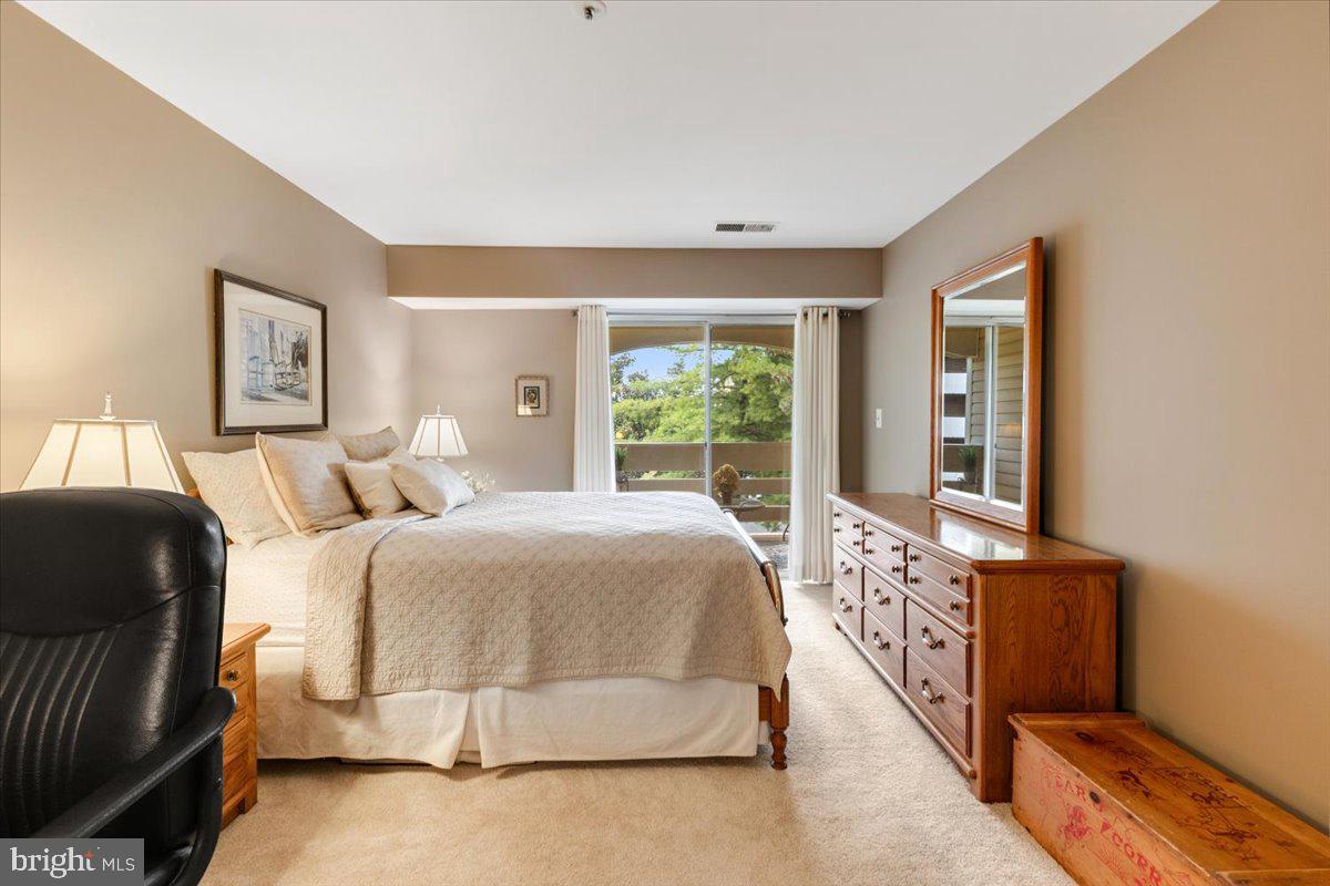 244 S REYNOLDS ST #403, ALEXANDRIA, Virginia 22304, 1 Bedroom Bedrooms, ,1 BathroomBathrooms,Residential,For sale,244 S REYNOLDS ST #403,VAAX2050344 MLS # VAAX2050344
