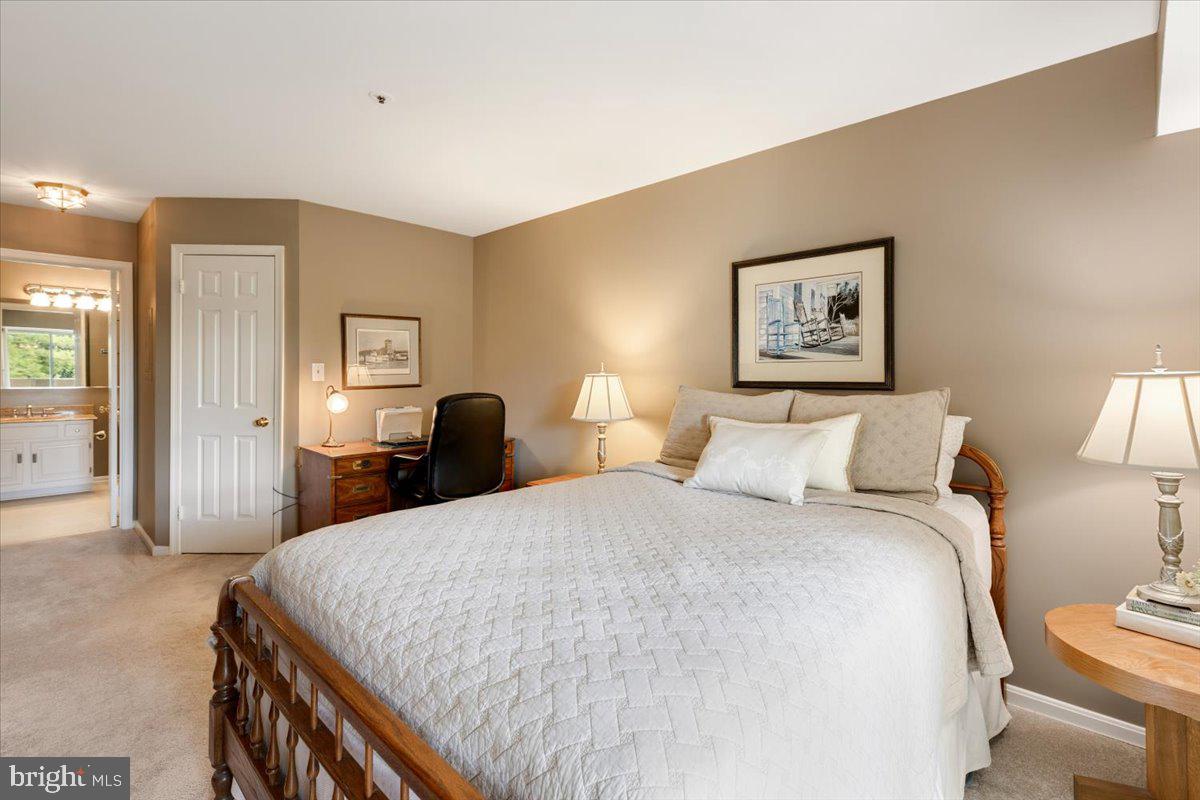 244 S REYNOLDS ST #403, ALEXANDRIA, Virginia 22304, 1 Bedroom Bedrooms, ,1 BathroomBathrooms,Residential,For sale,244 S REYNOLDS ST #403,VAAX2050344 MLS # VAAX2050344