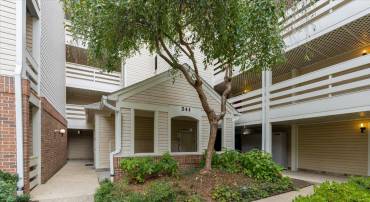 244 S REYNOLDS ST #403, ALEXANDRIA, Virginia 22304, 1 Bedroom Bedrooms, ,1 BathroomBathrooms,Residential,For sale,244 S REYNOLDS ST #403,VAAX2050344 MLS # VAAX2050344