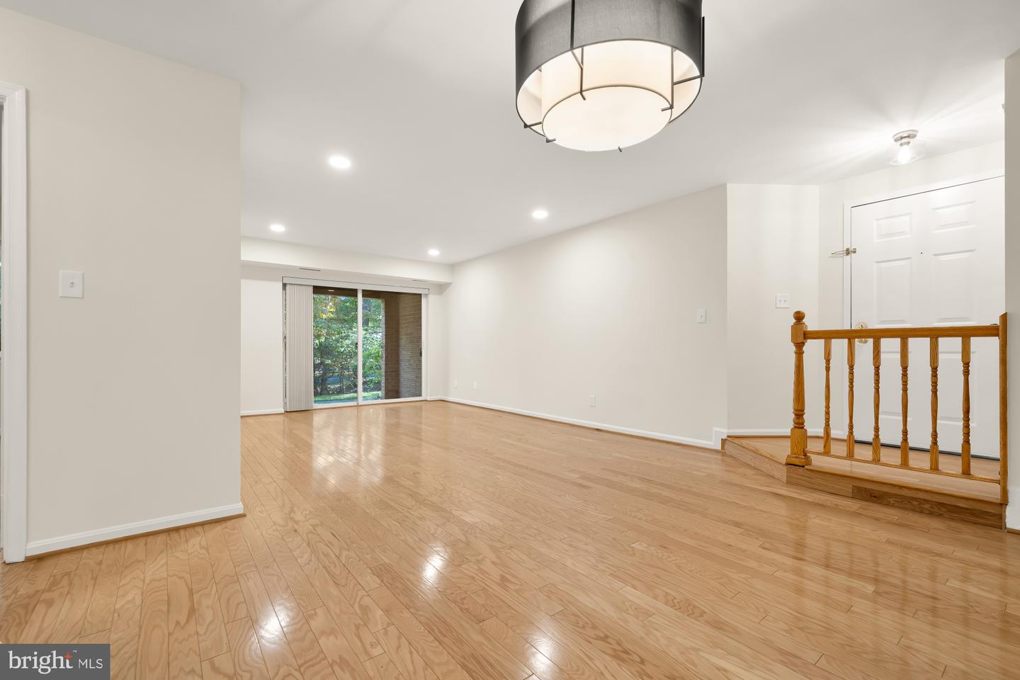 5932 COVE LANDING RD #101, BURKE, Virginia 22015, 1 Bedroom Bedrooms, ,1 BathroomBathrooms,Residential,For sale,5932 COVE LANDING RD #101,VAFX2270034 MLS # VAFX2270034